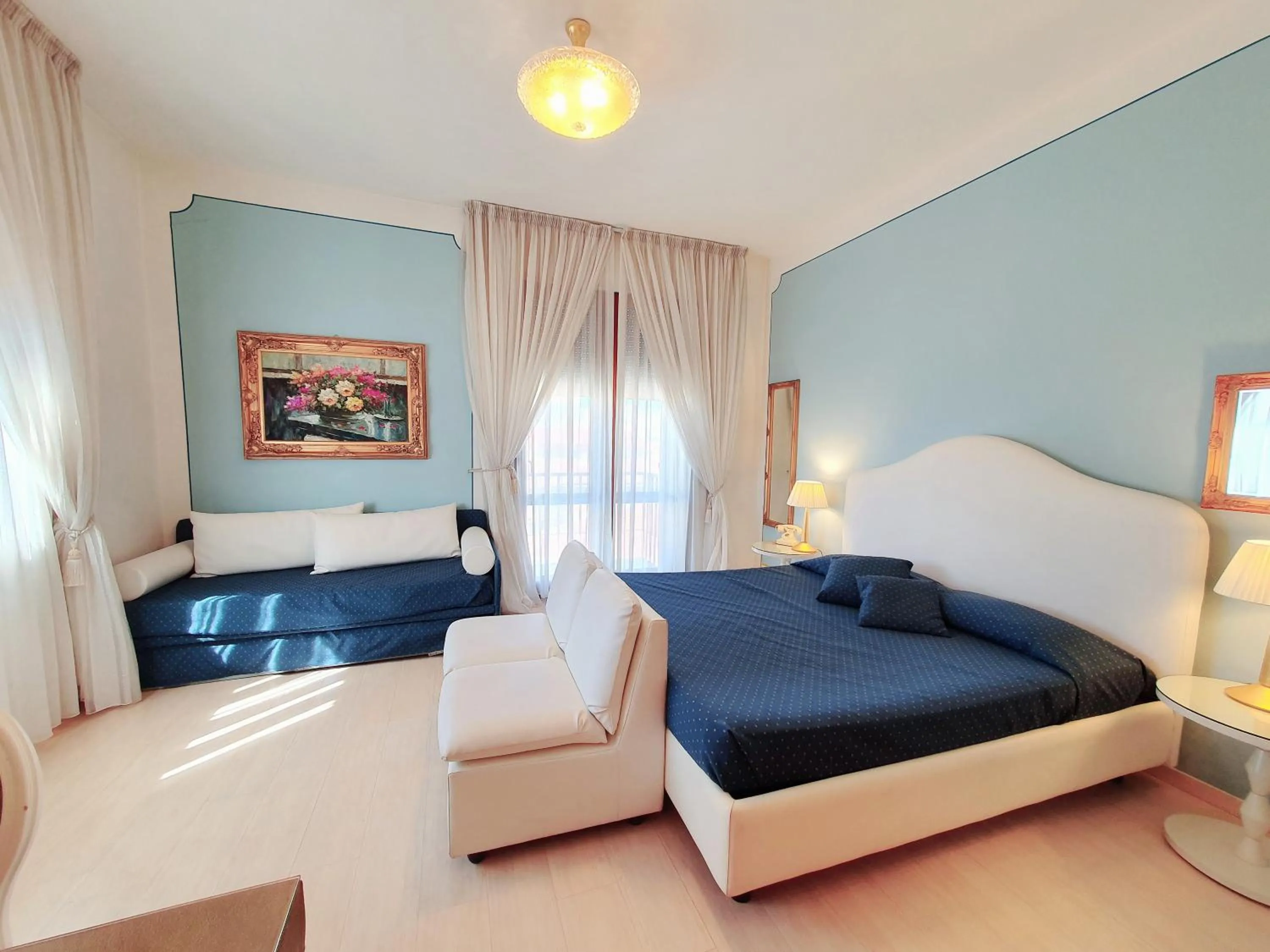 Bed in Hotel Continentale