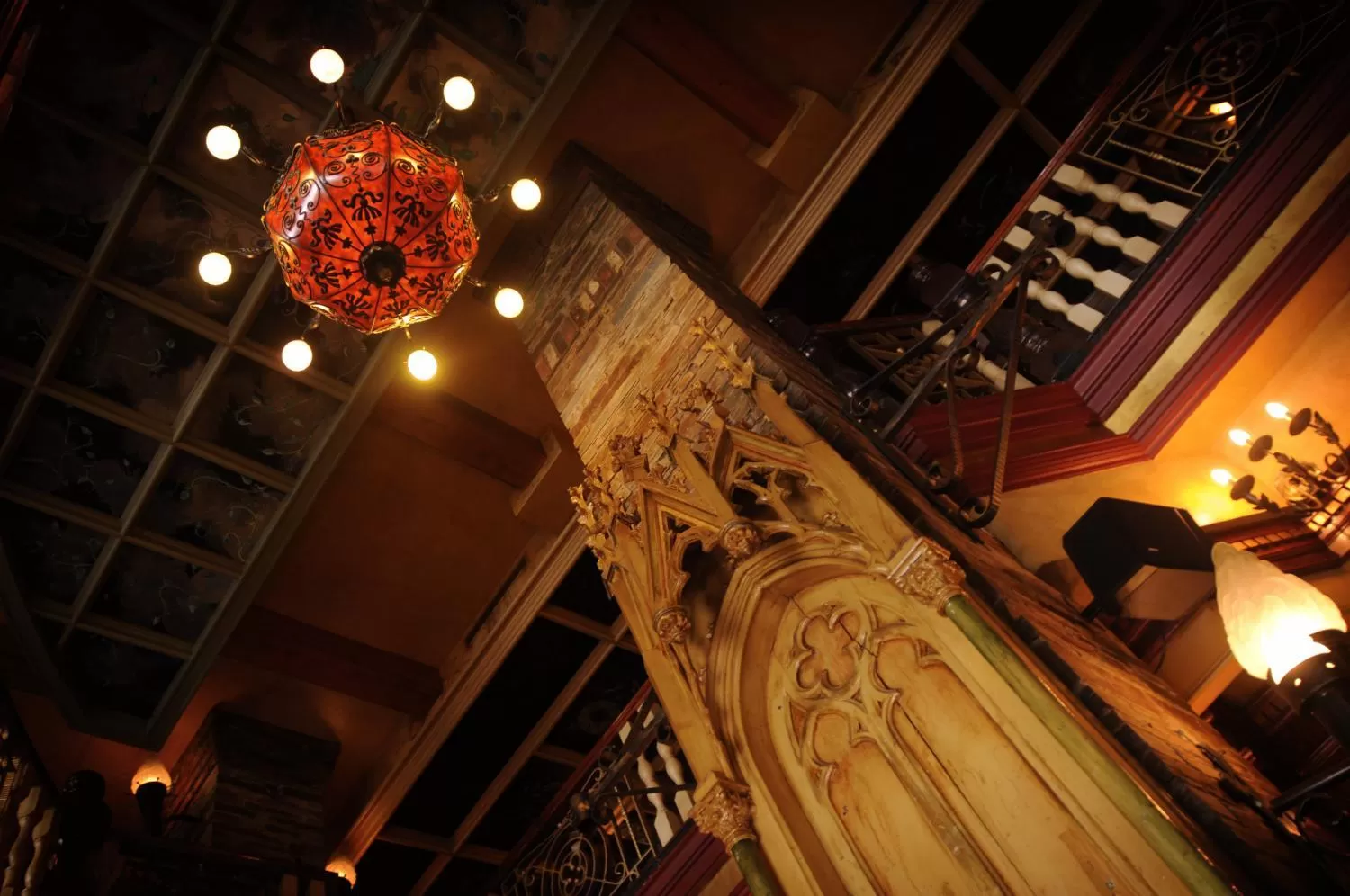 Decorative detail in Benedicts Hotel