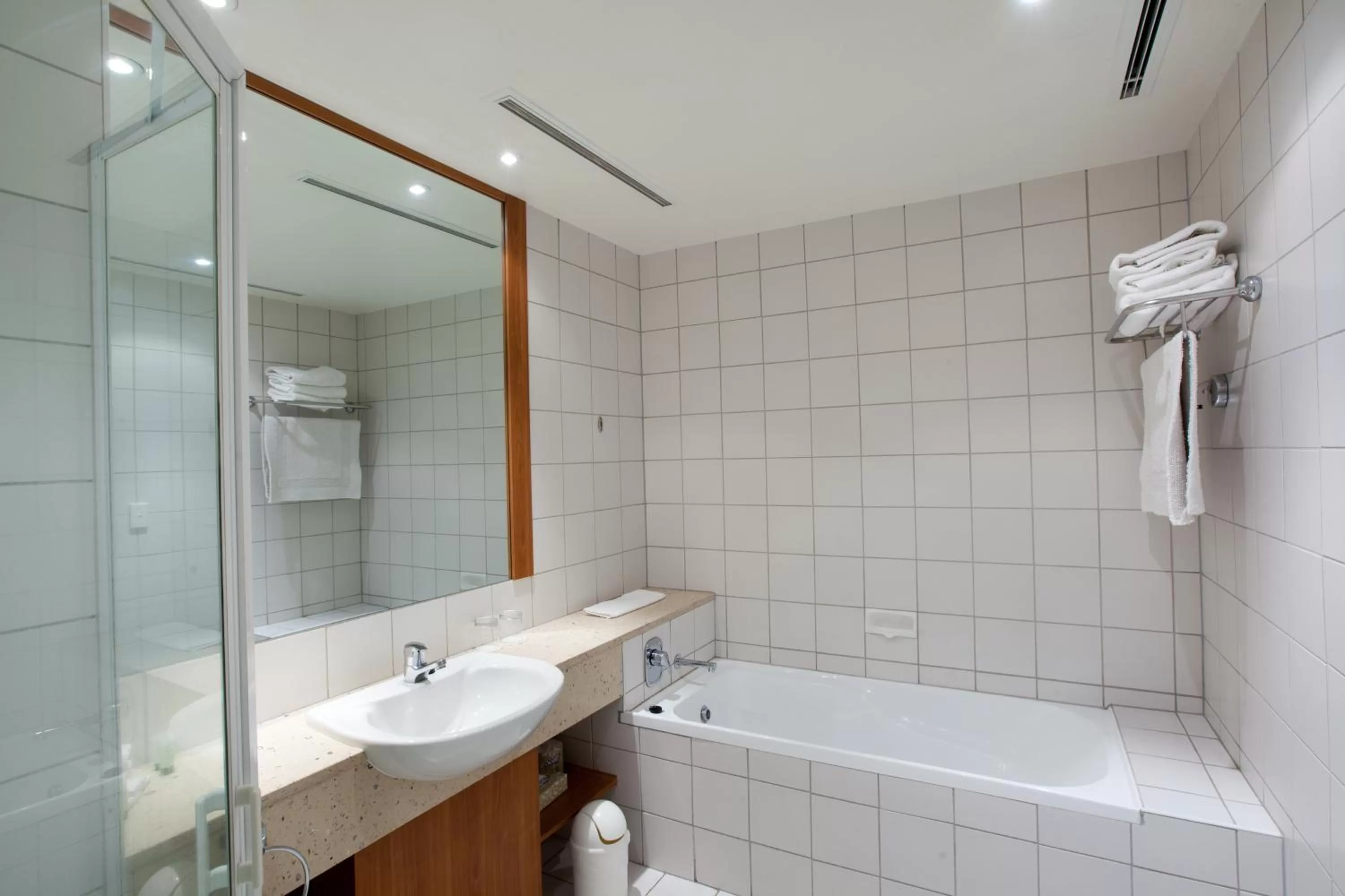 Bathroom in Mercure Alice Springs Resort