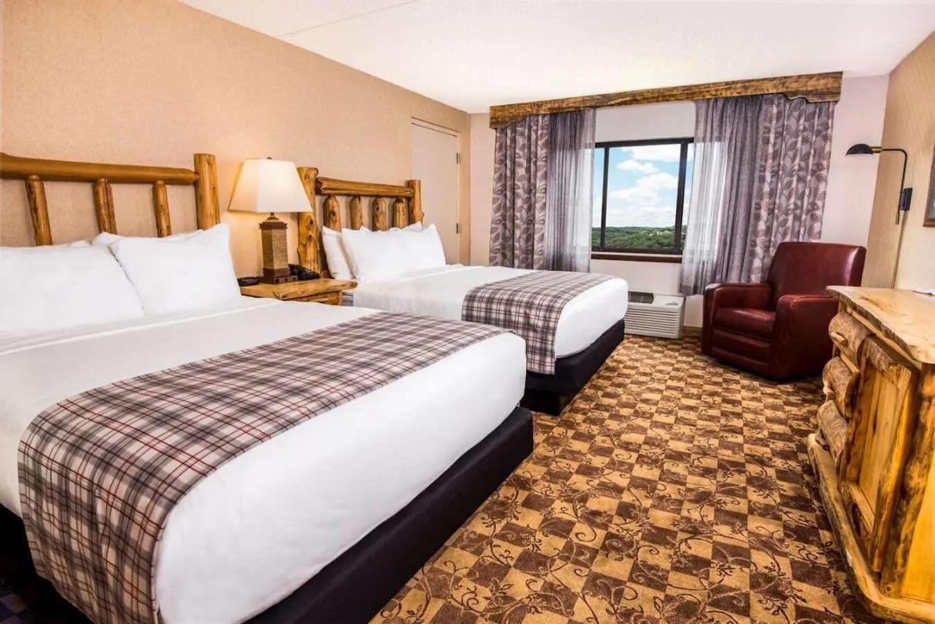 Bed in Lodge of the Ozarks