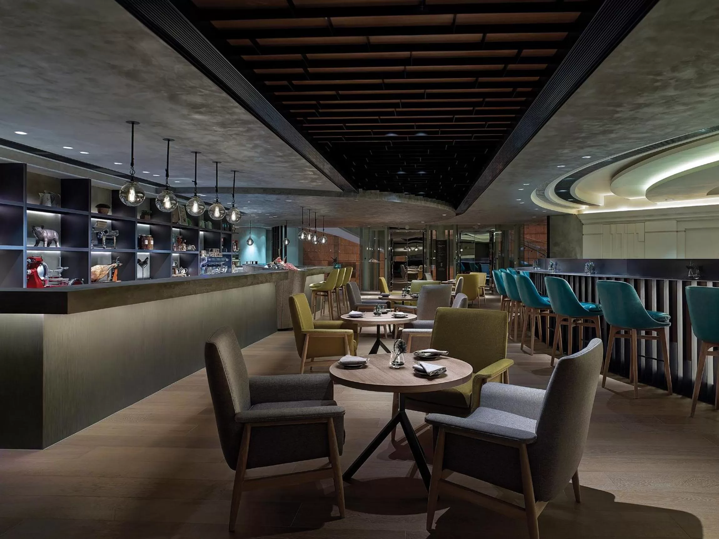 Restaurant/places to eat in Cordis, Hong Kong