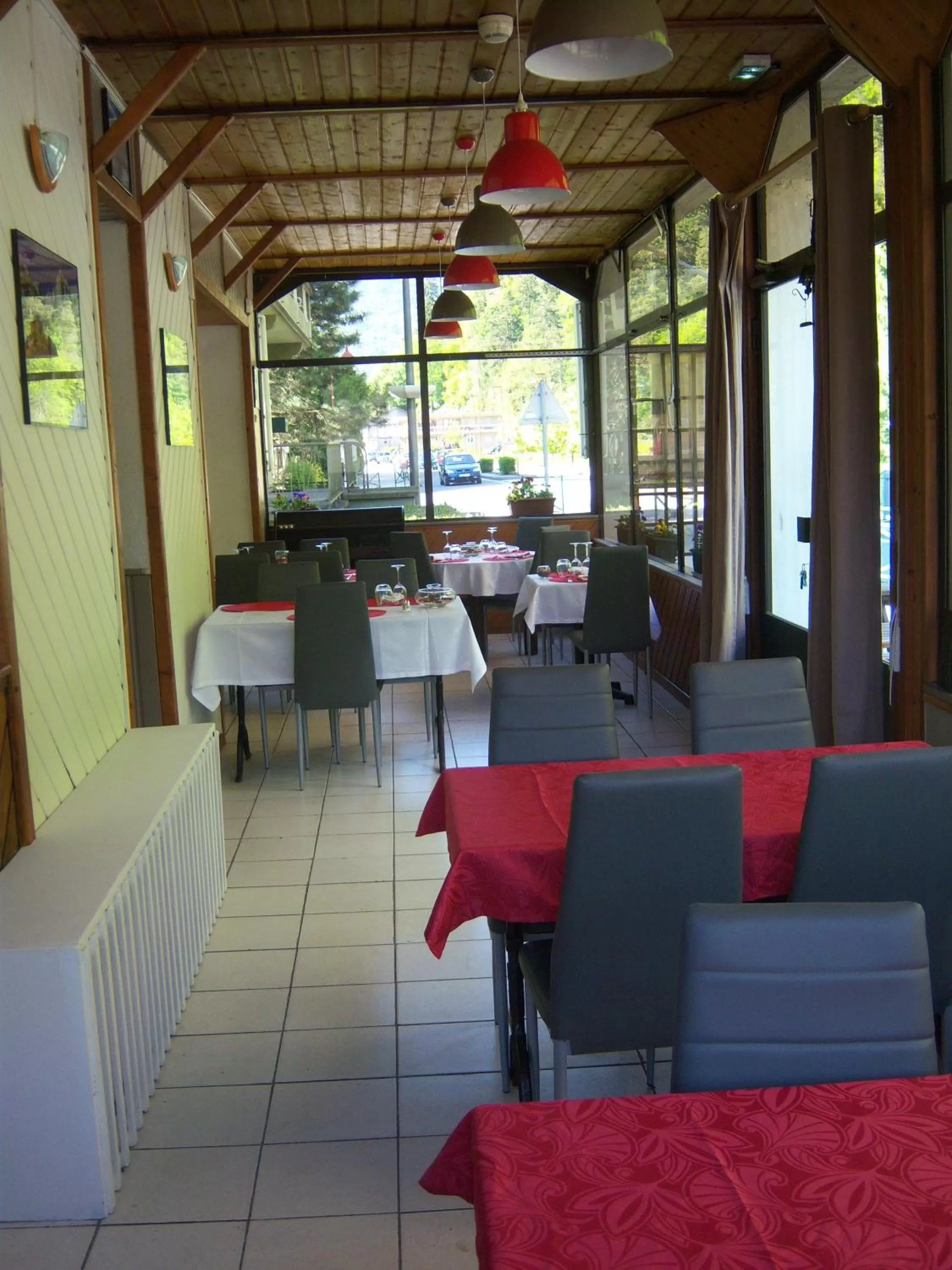 Restaurant/places to eat in Hotel Edelweiss