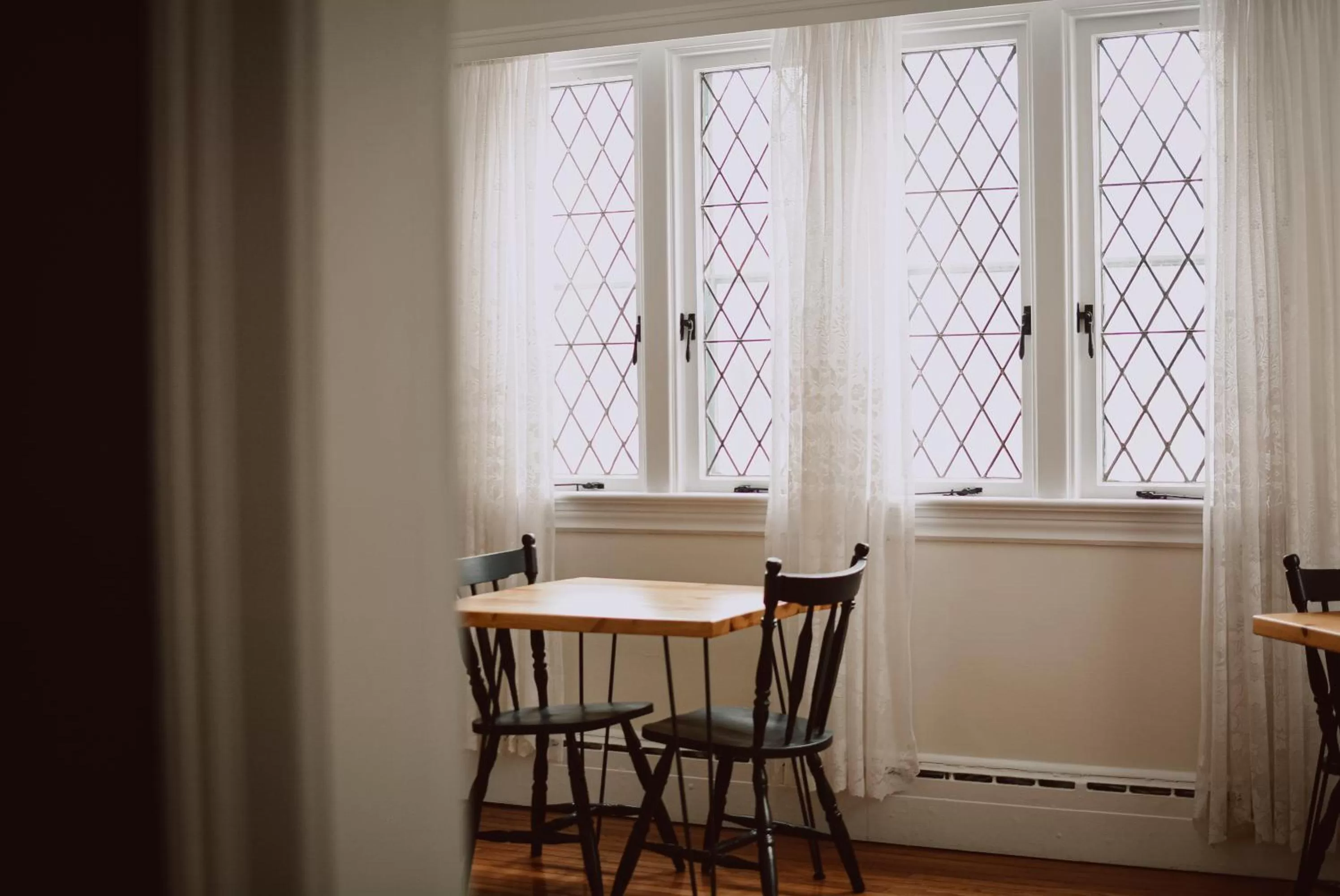 Dining area in Hill Road Manor Bed & Breakfast