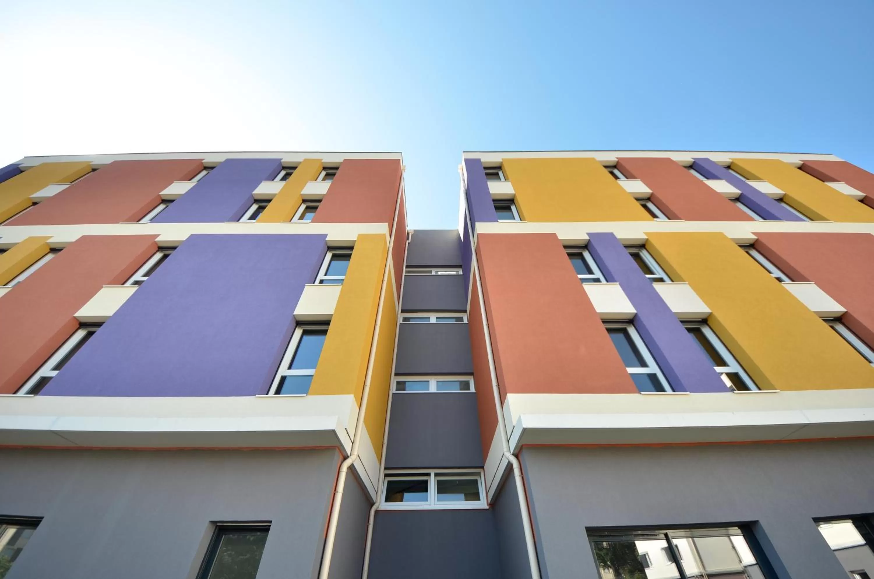 Facade/entrance in EastLodge Lyon Est Eurexpo