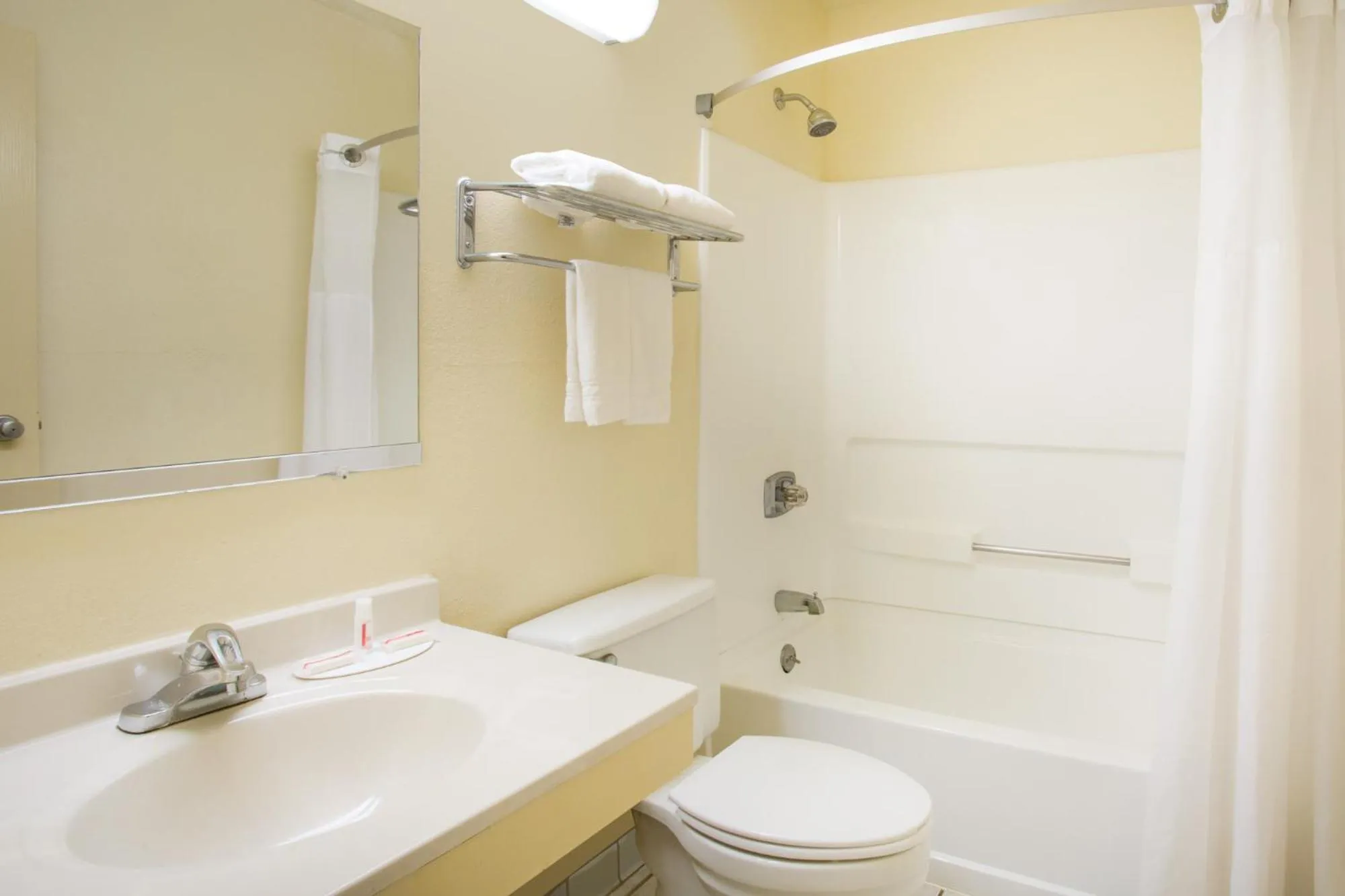 Super 8 by Wyndham Lexington VA