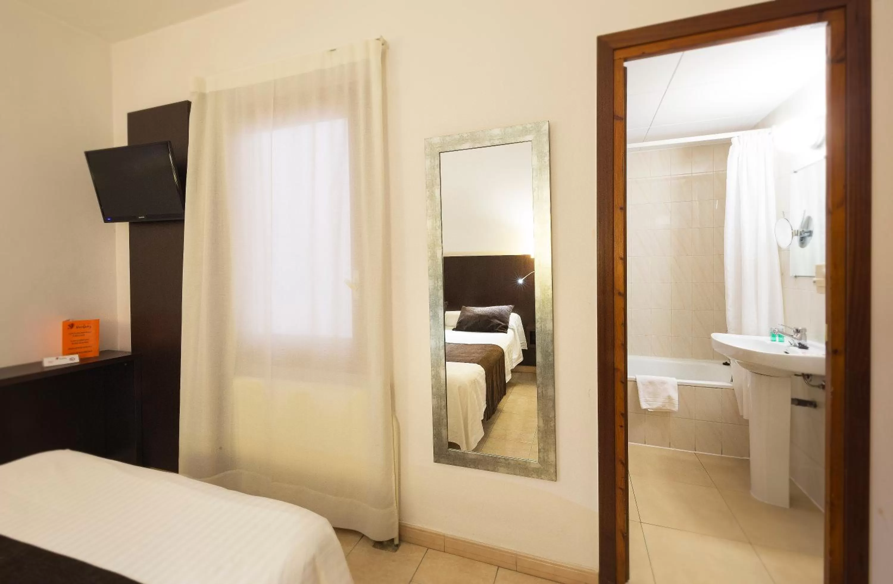 Bed in Hotel Marfany