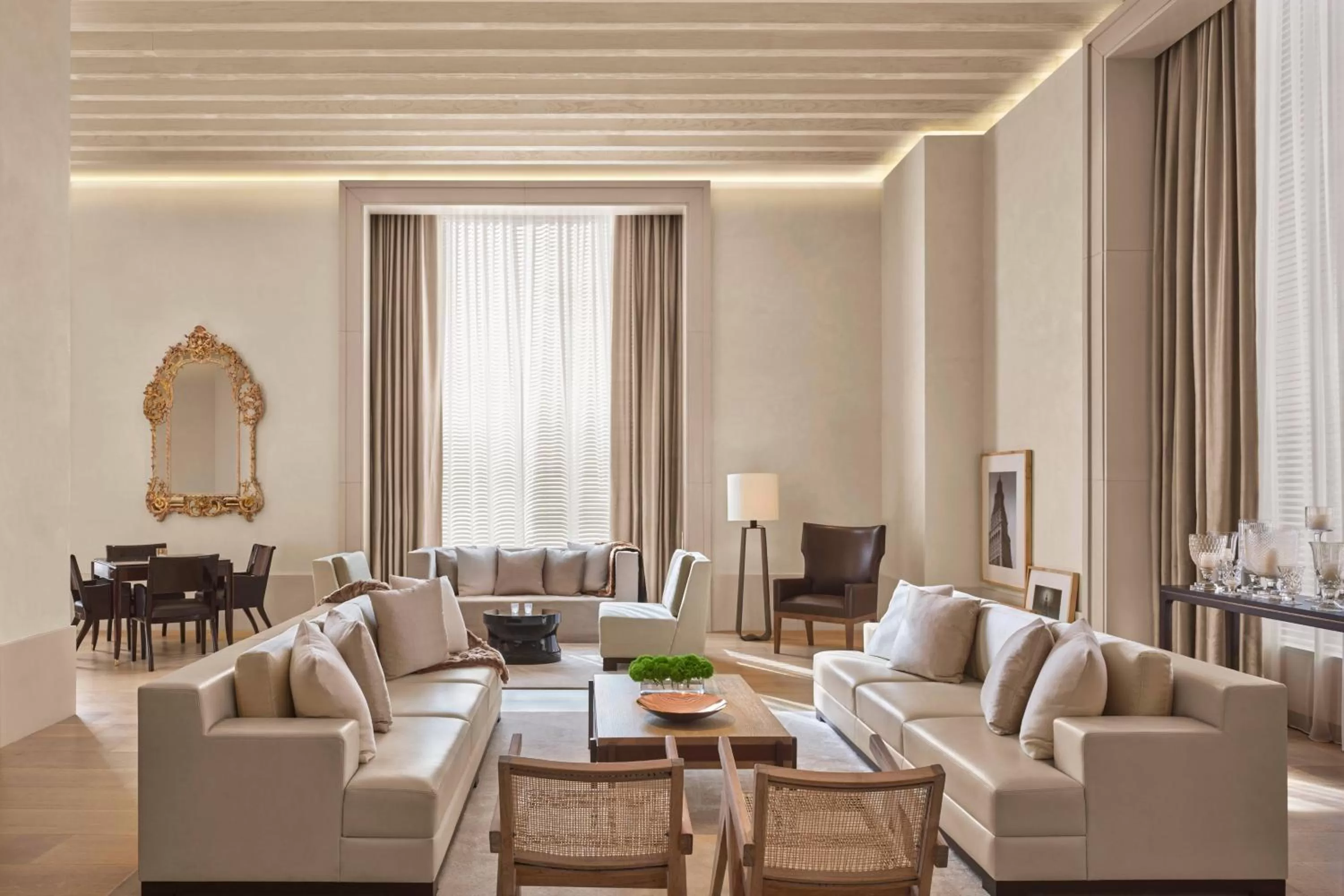 Lobby or reception in The New York EDITION