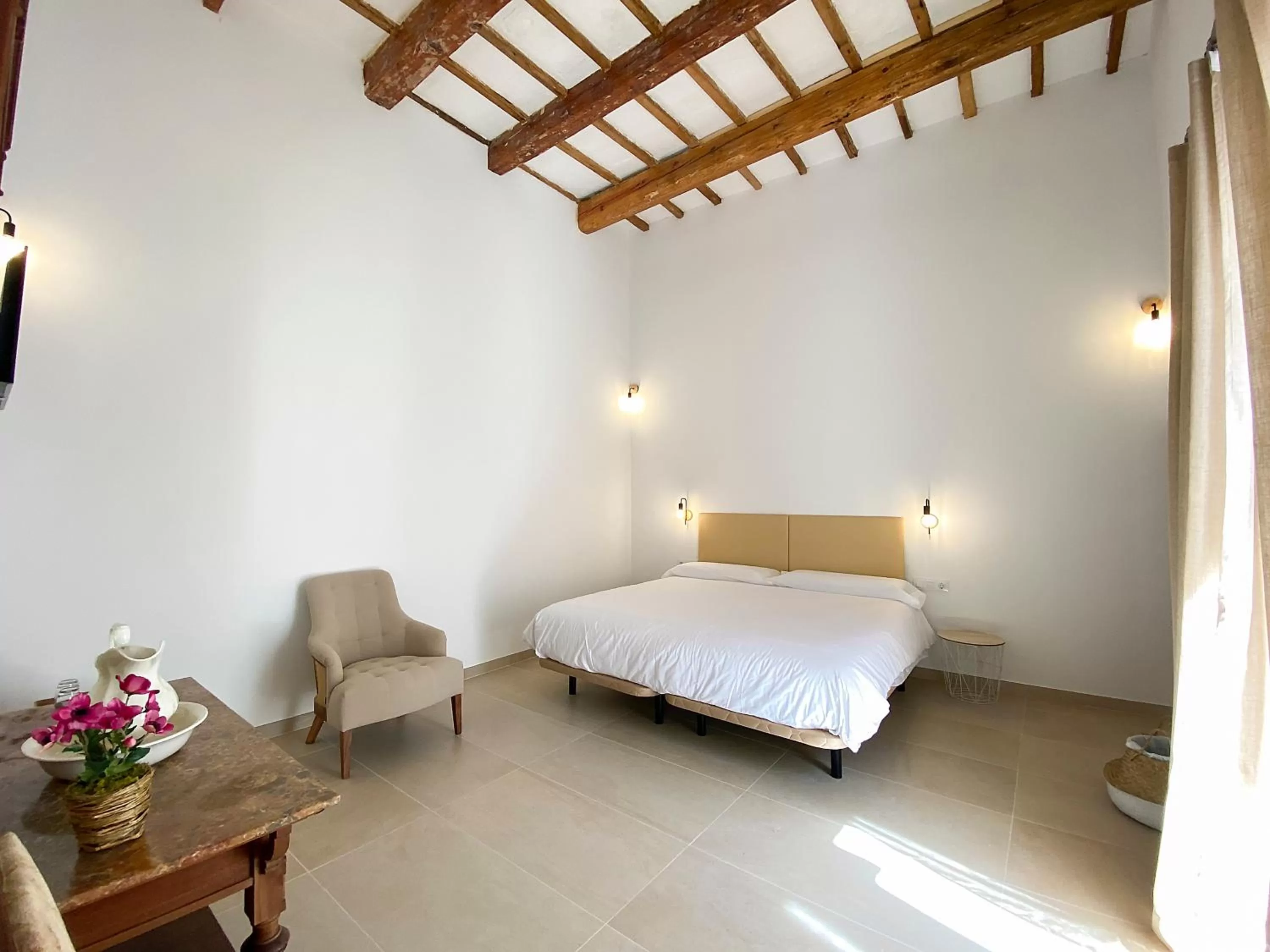 Bedroom, Bed in Hotel Nou Sant Antoni