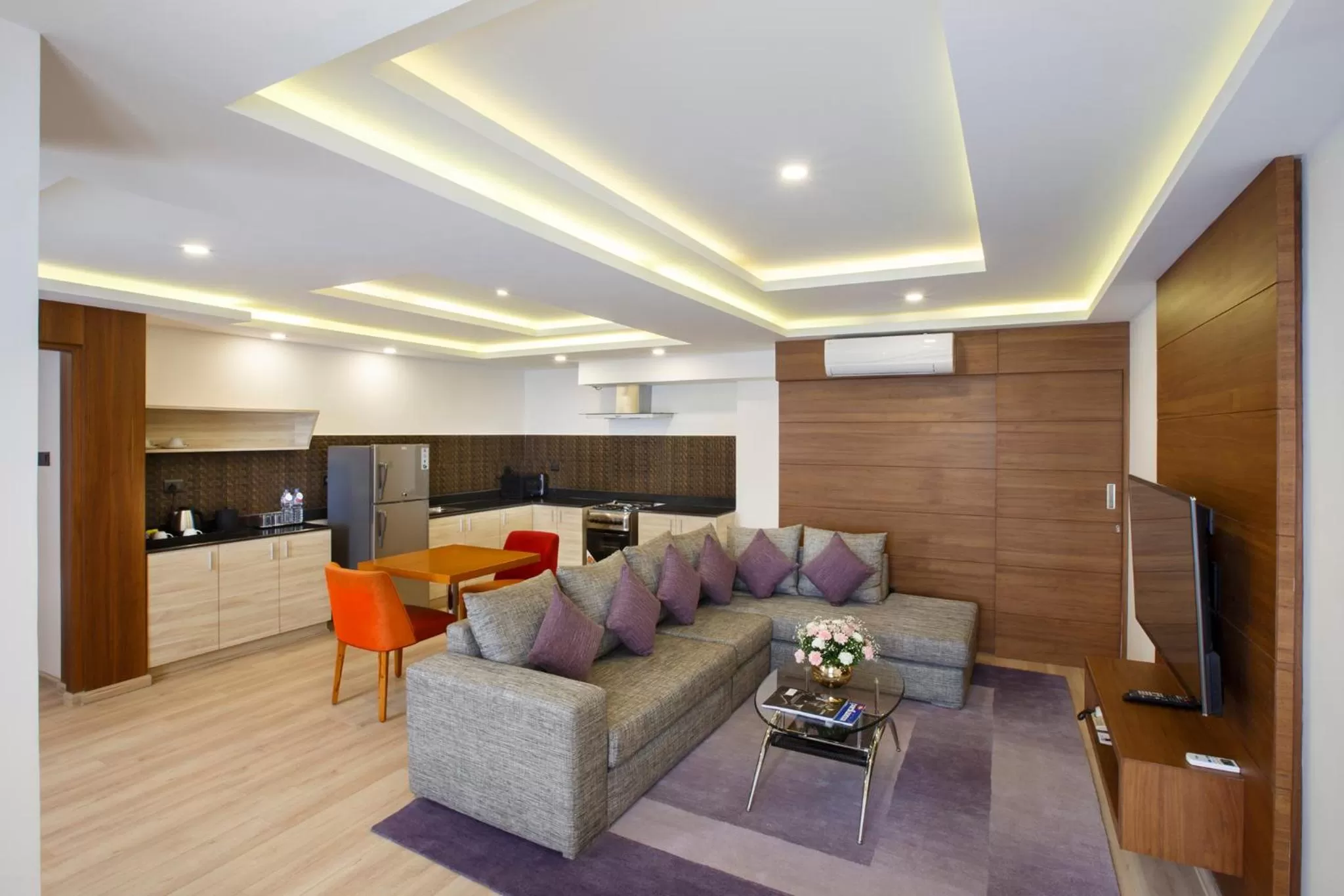 Kitchen or kitchenette in Royal Singi Hotel