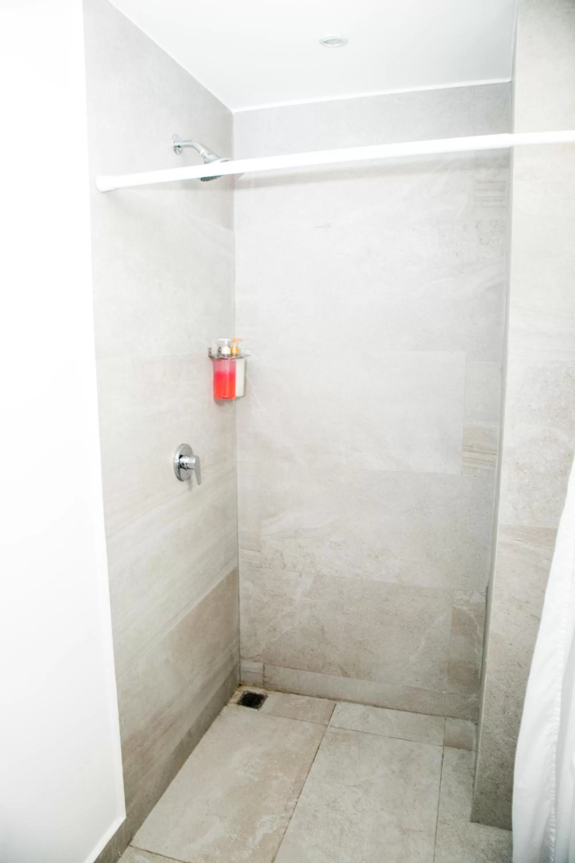 Shower in Booking 500