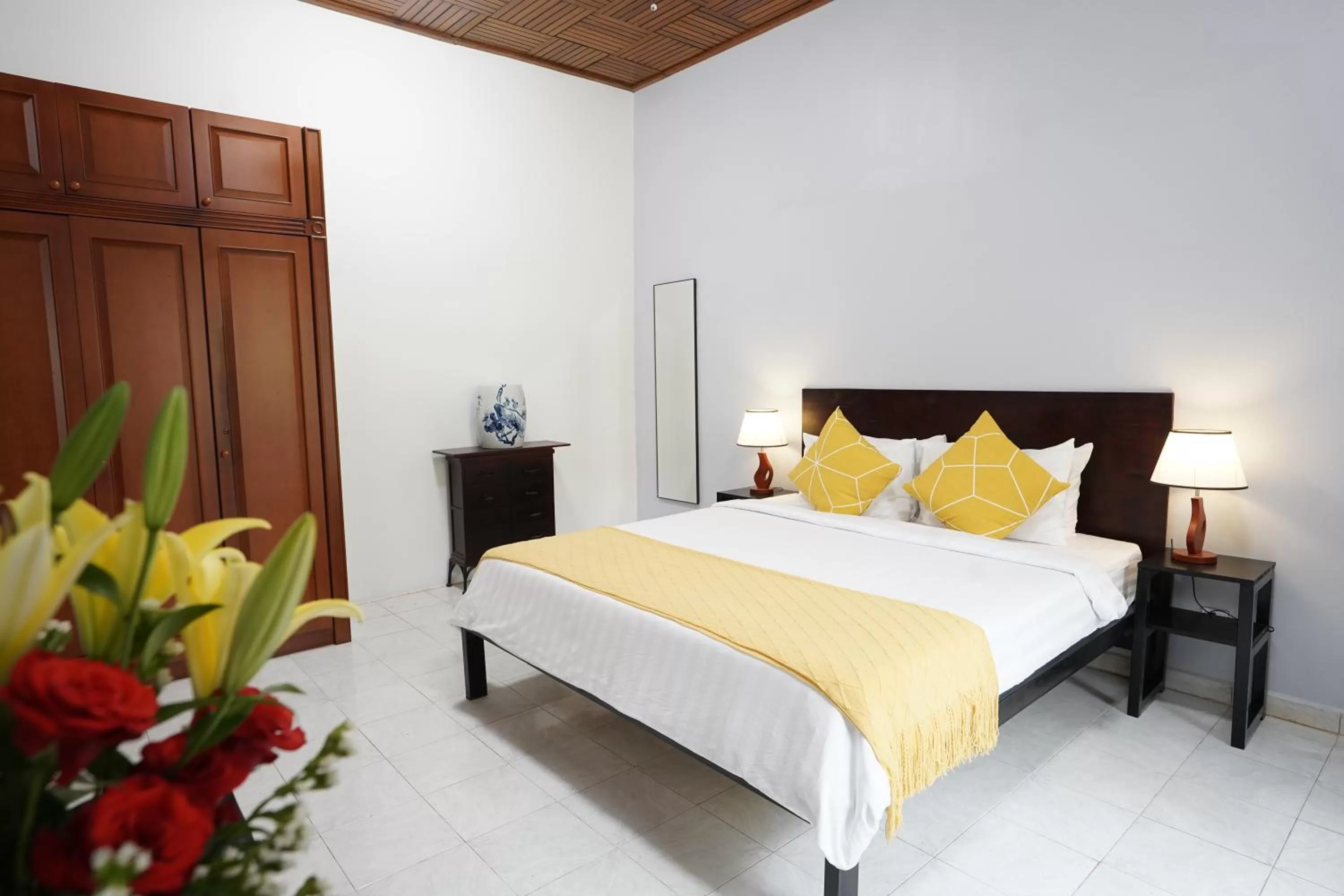 Bedroom, Bed in Birdcage Boutique