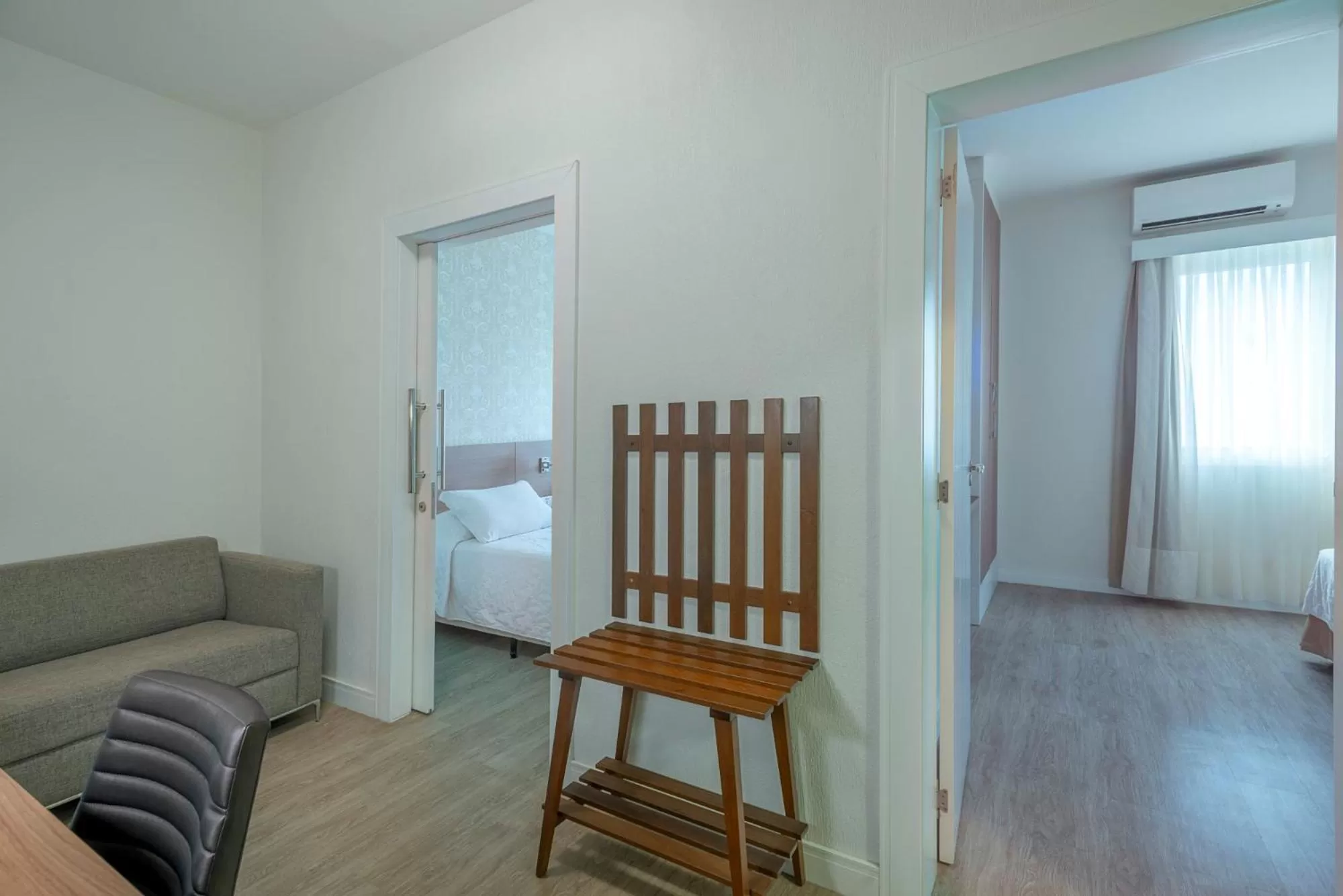 Seating area, Bed in Hotel Glória Blumenau