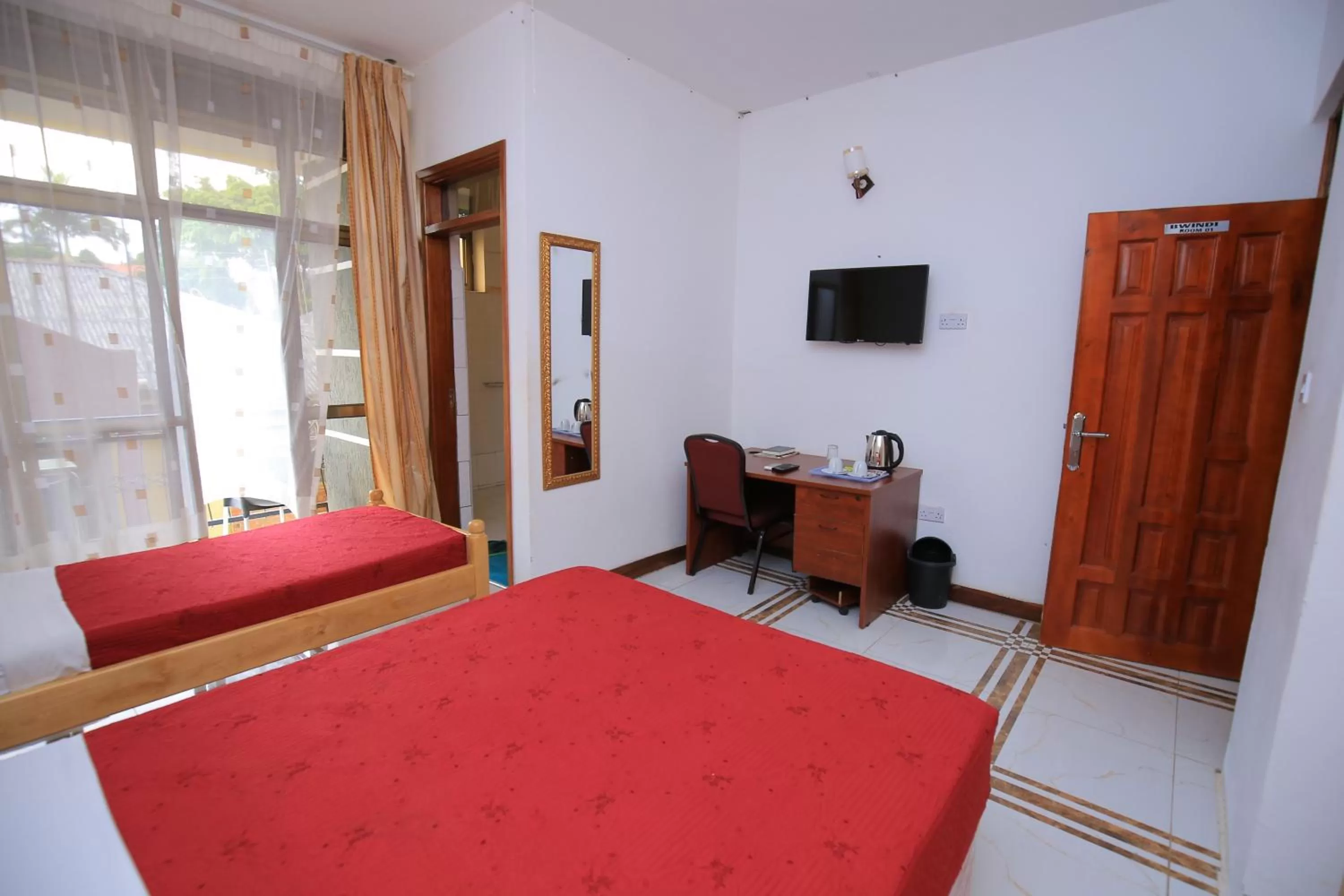 Bed in Frontiers Hotel & Conference Entebbe