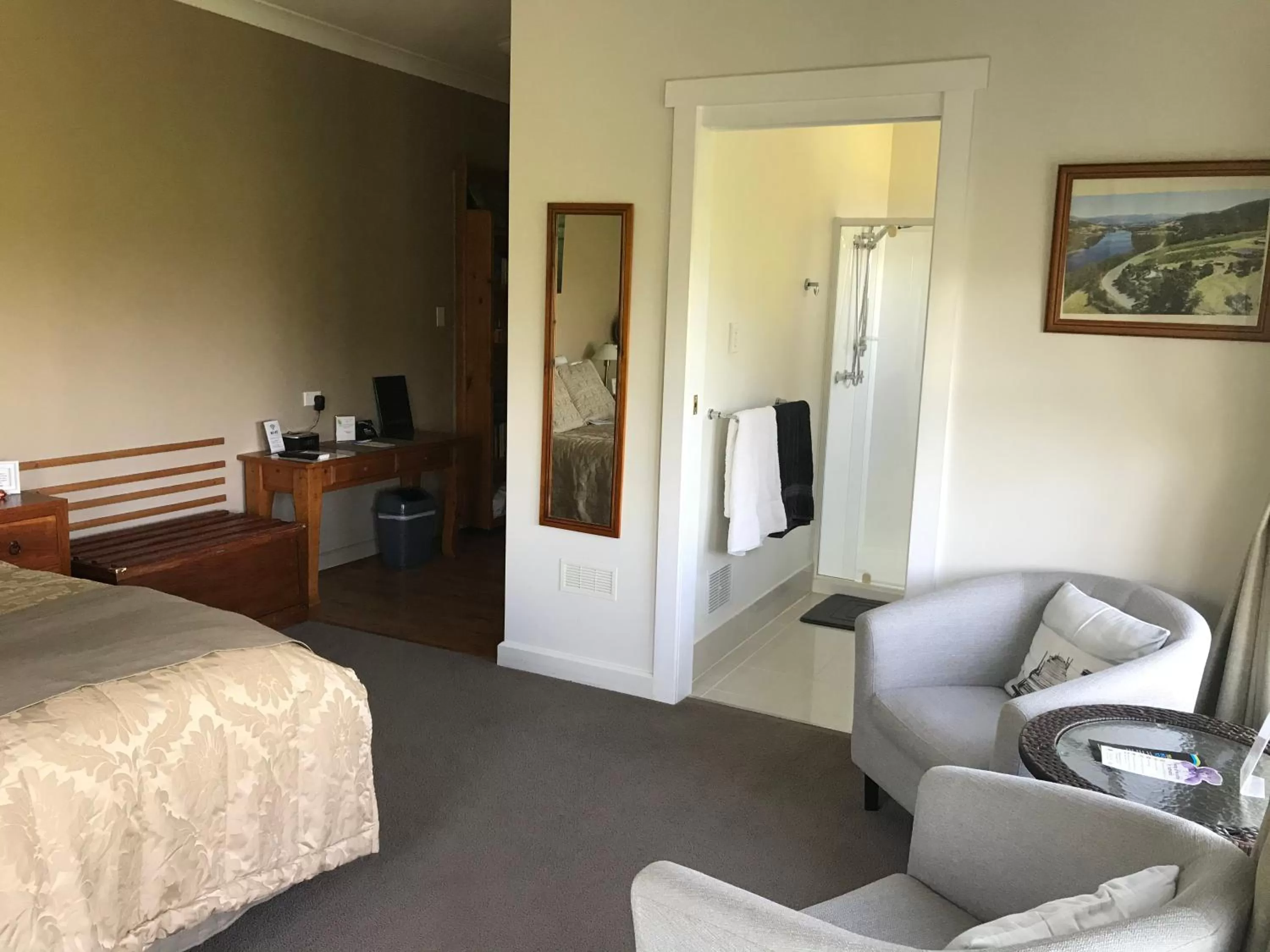 Bed in Hillside Bed and Breakfast