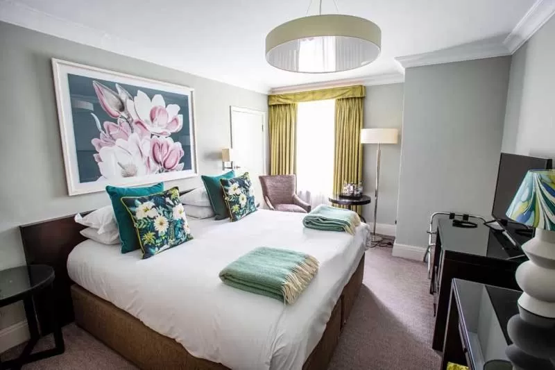 Bedroom, Bed in Hogarths Stone Manor