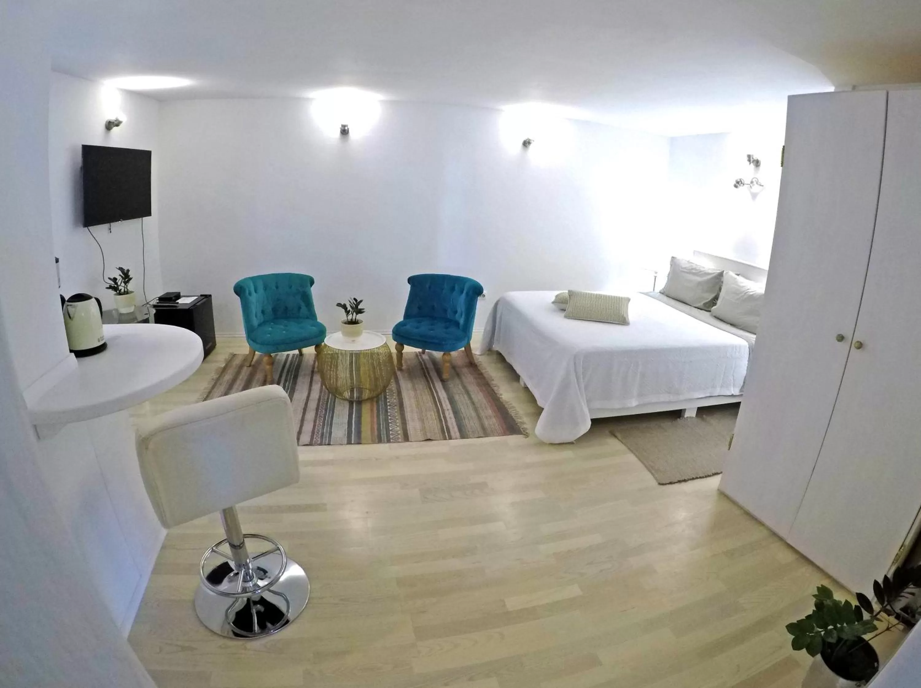 Photo of the whole room in Swan City Apartment & Room