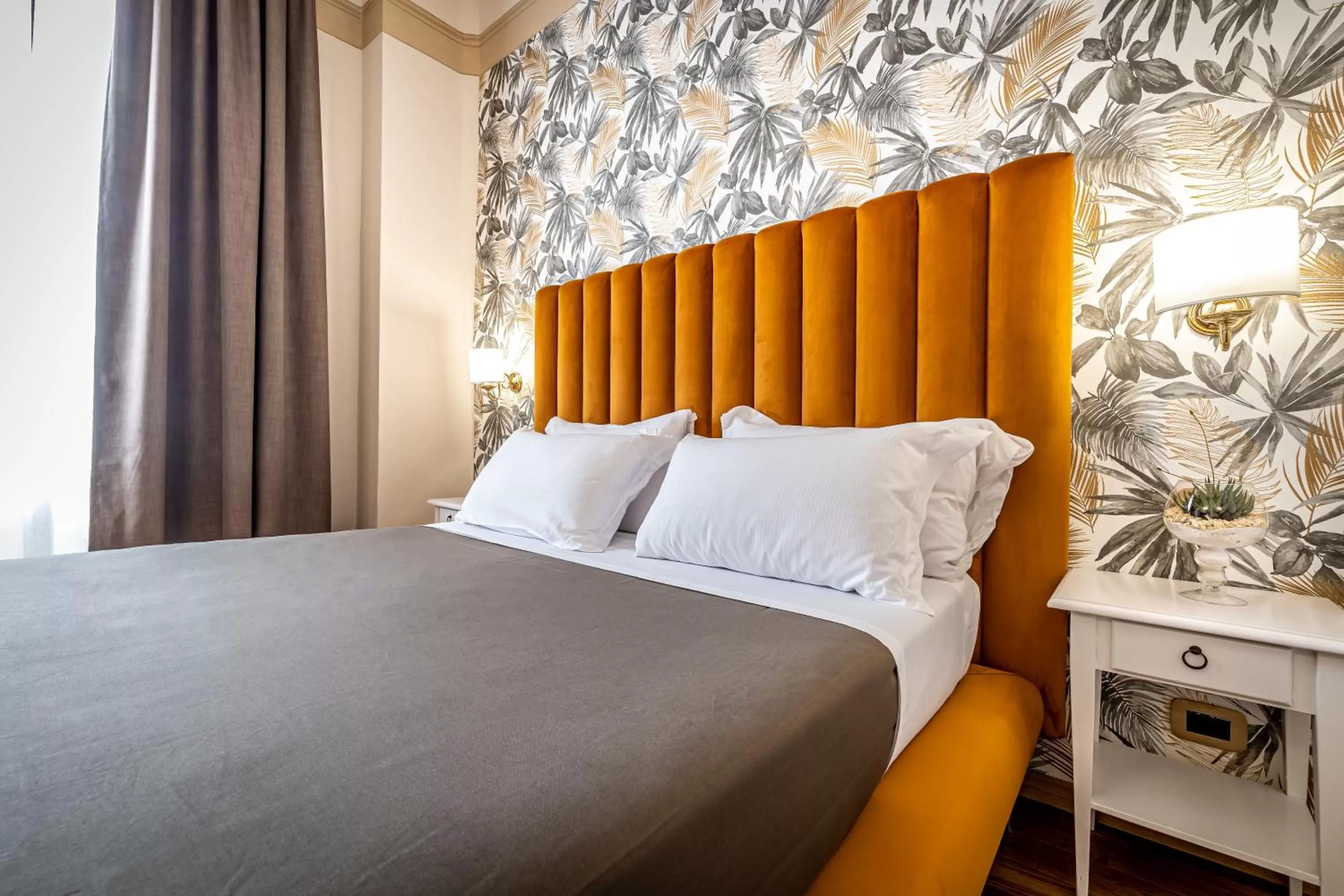 Bedroom, Bed in Maison Pitti Florence