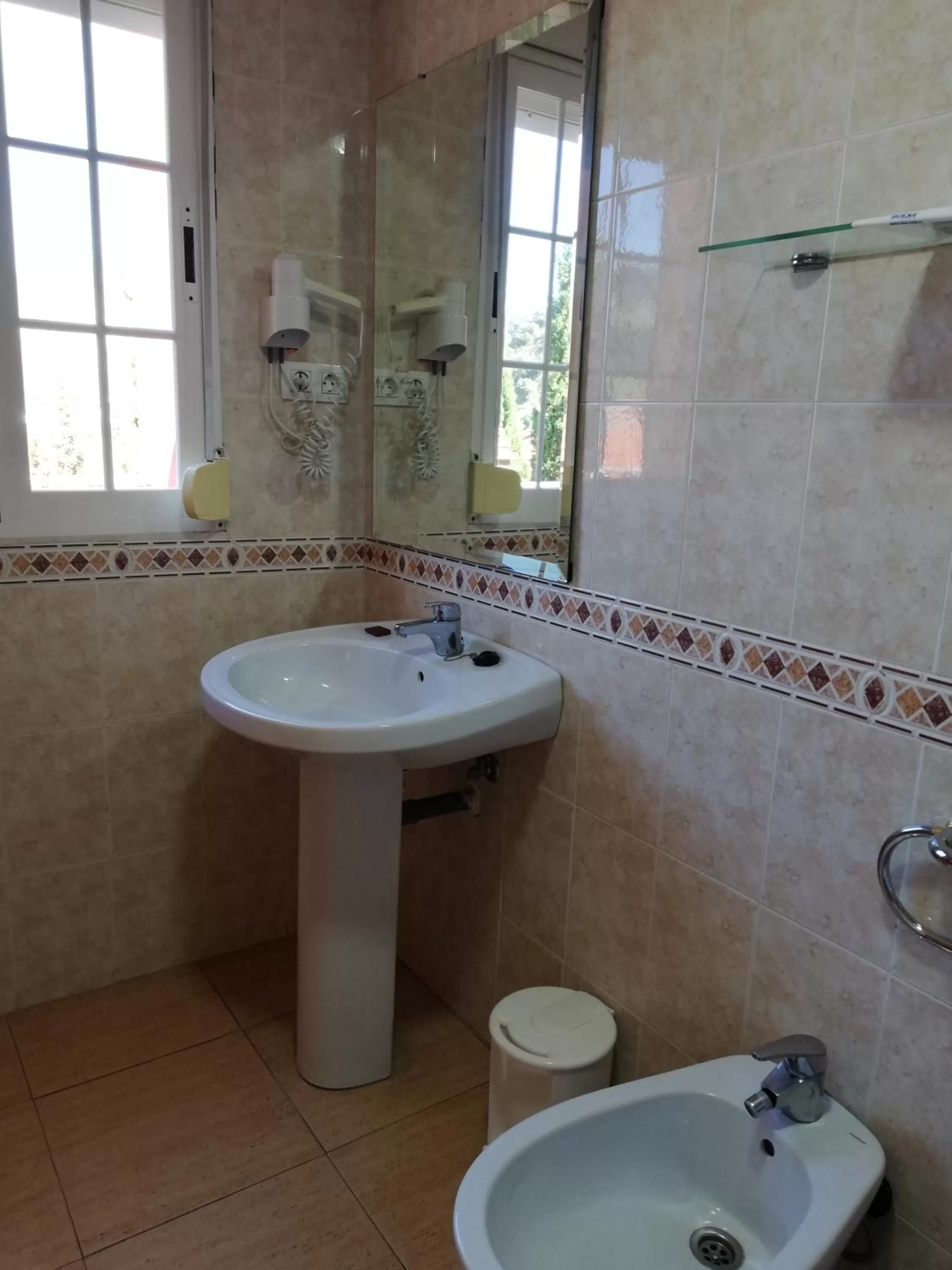 Bathroom in Labella María