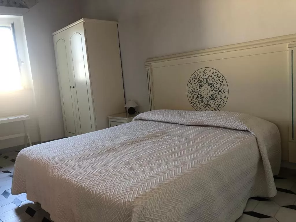 Bed in Rocca Sul Mare Hotel