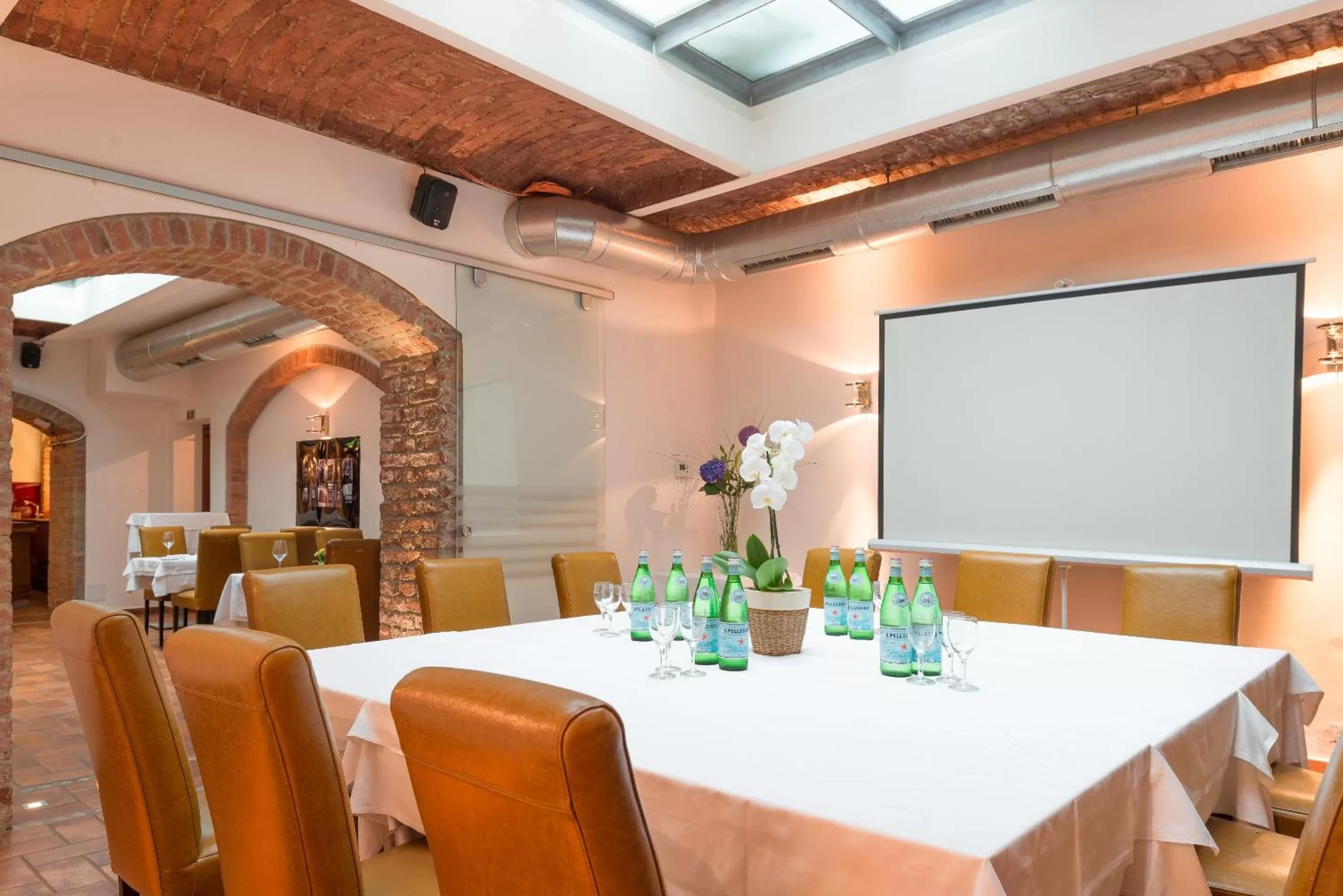 Restaurant/places to eat in Hotel Marc Aurel - Vienna City Center