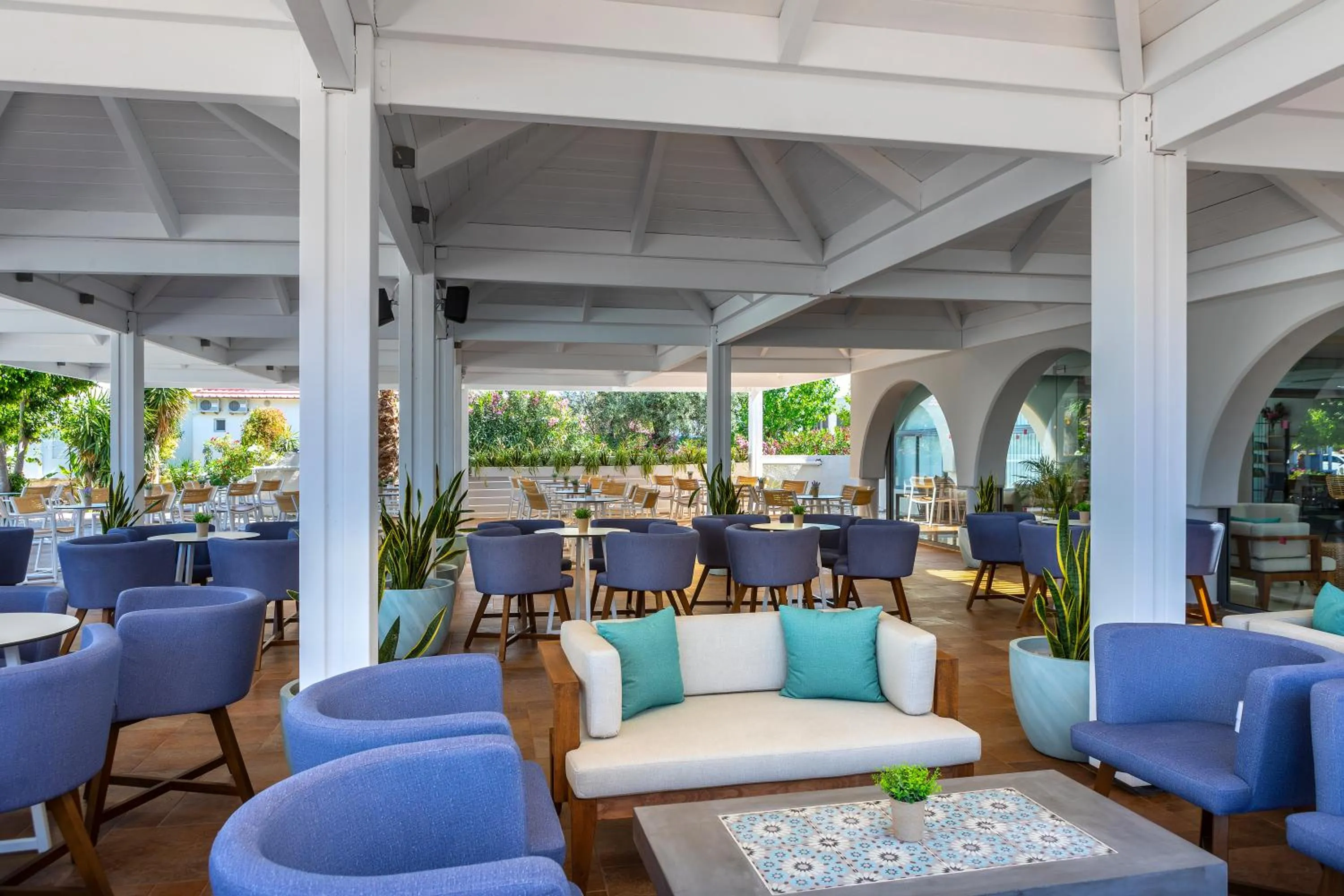 Lounge or bar in Leonardo Kolymbia Resort Rhodes