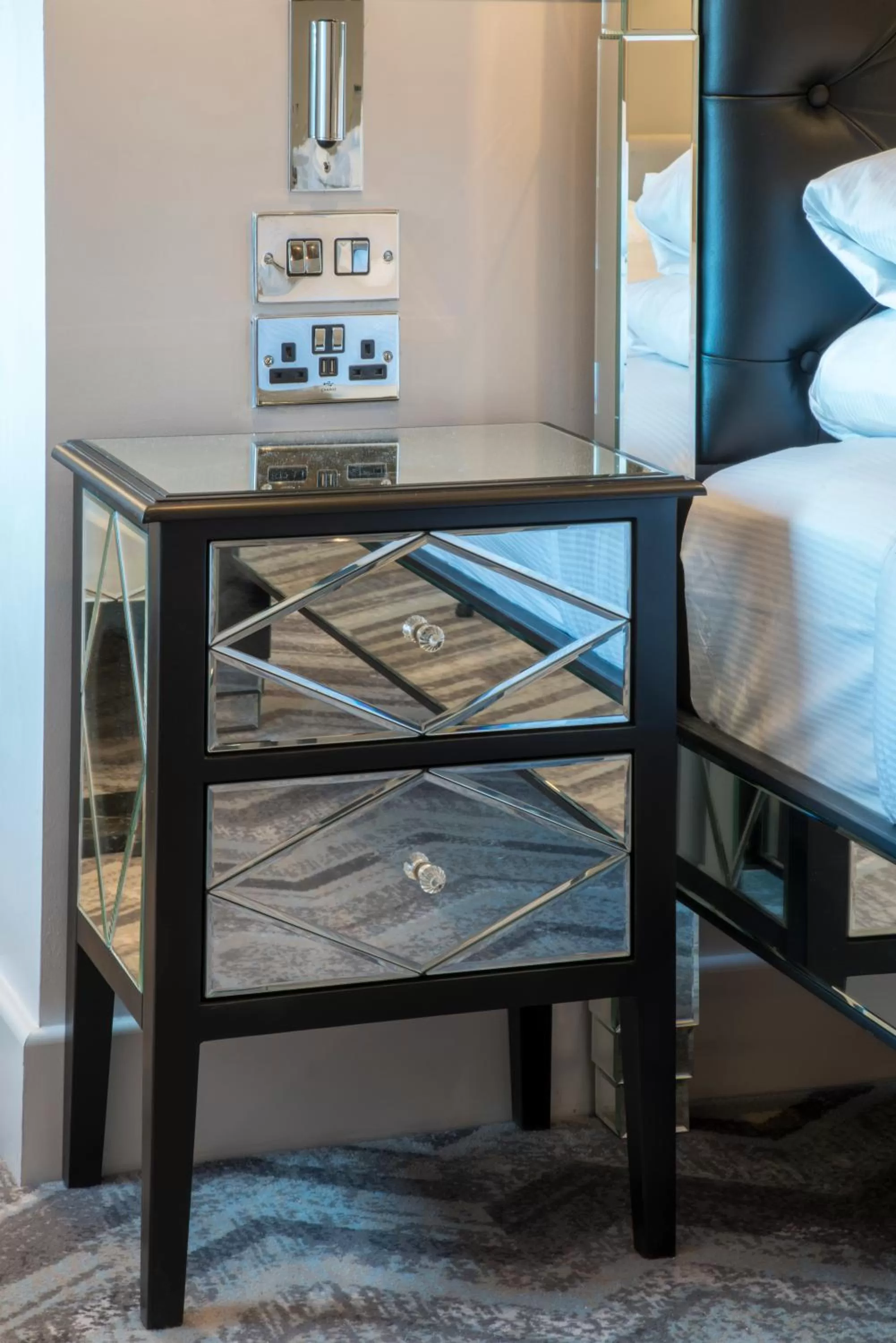 Bedroom, Bed in DoubleTree by Hilton Bristol South - Cadbury House