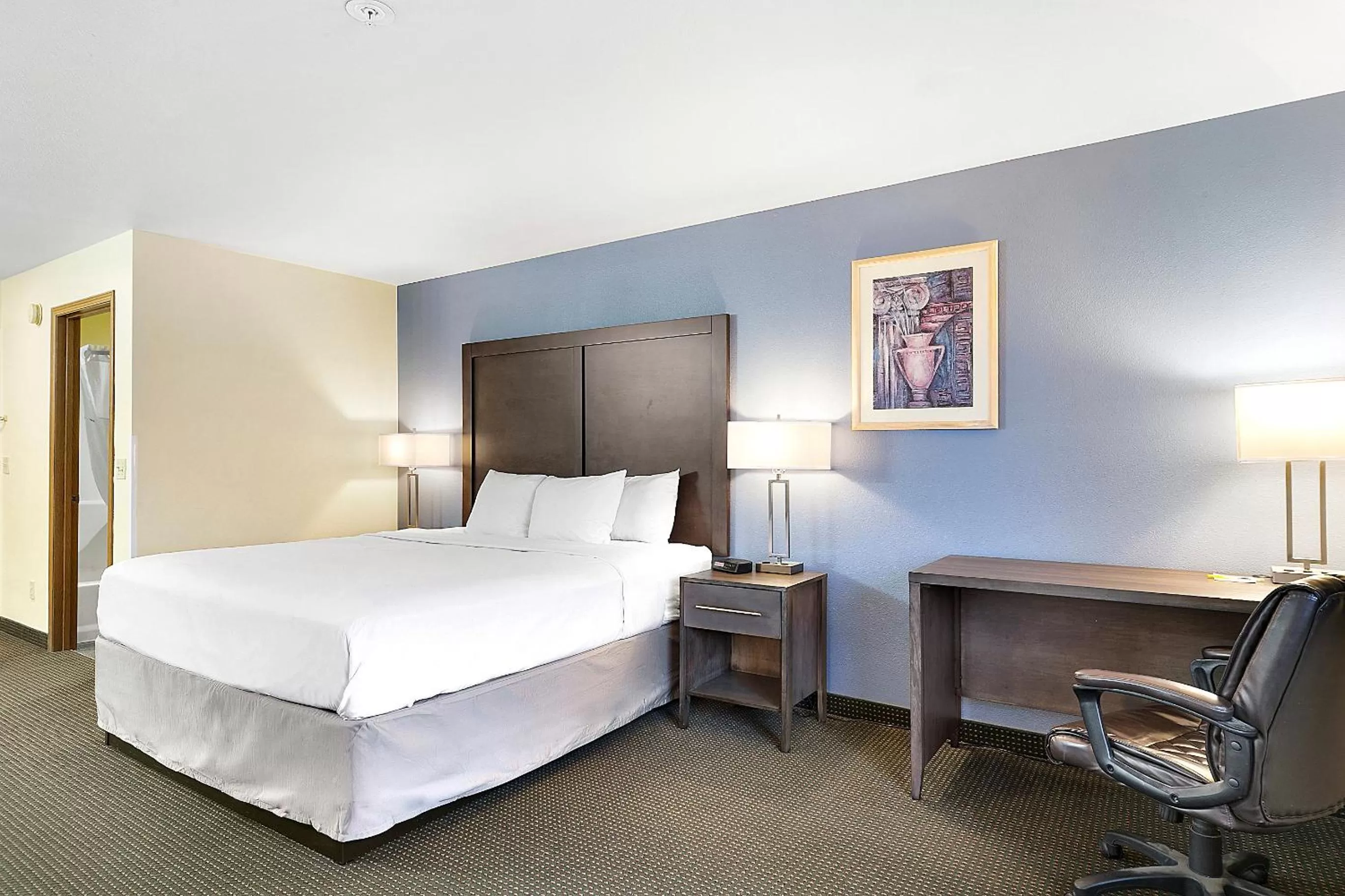Bed in Days Inn by Wyndham Ellensburg