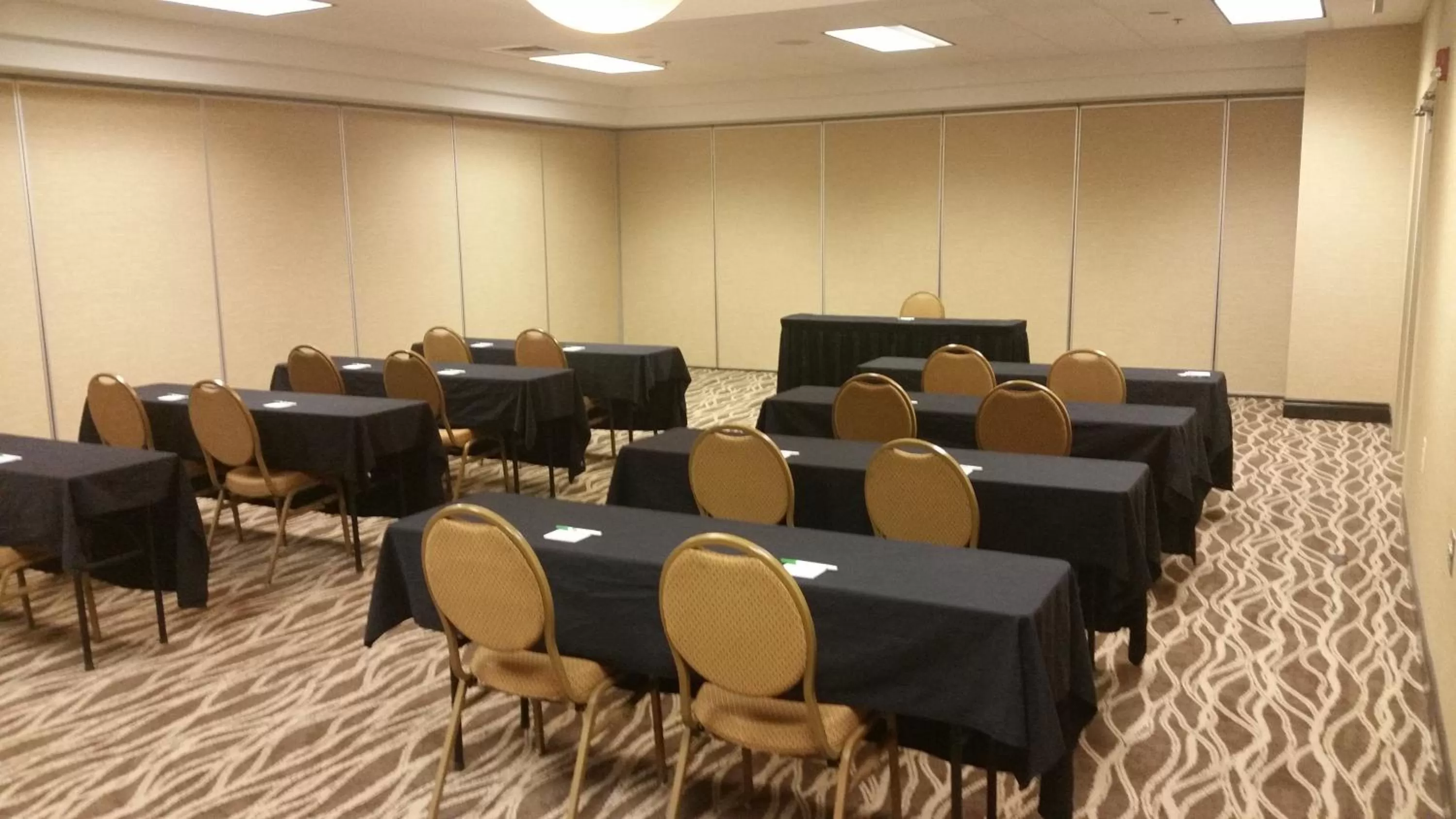 Meeting/conference room in Holiday Inn Little Rock-Presidential-Downtown by IHG
