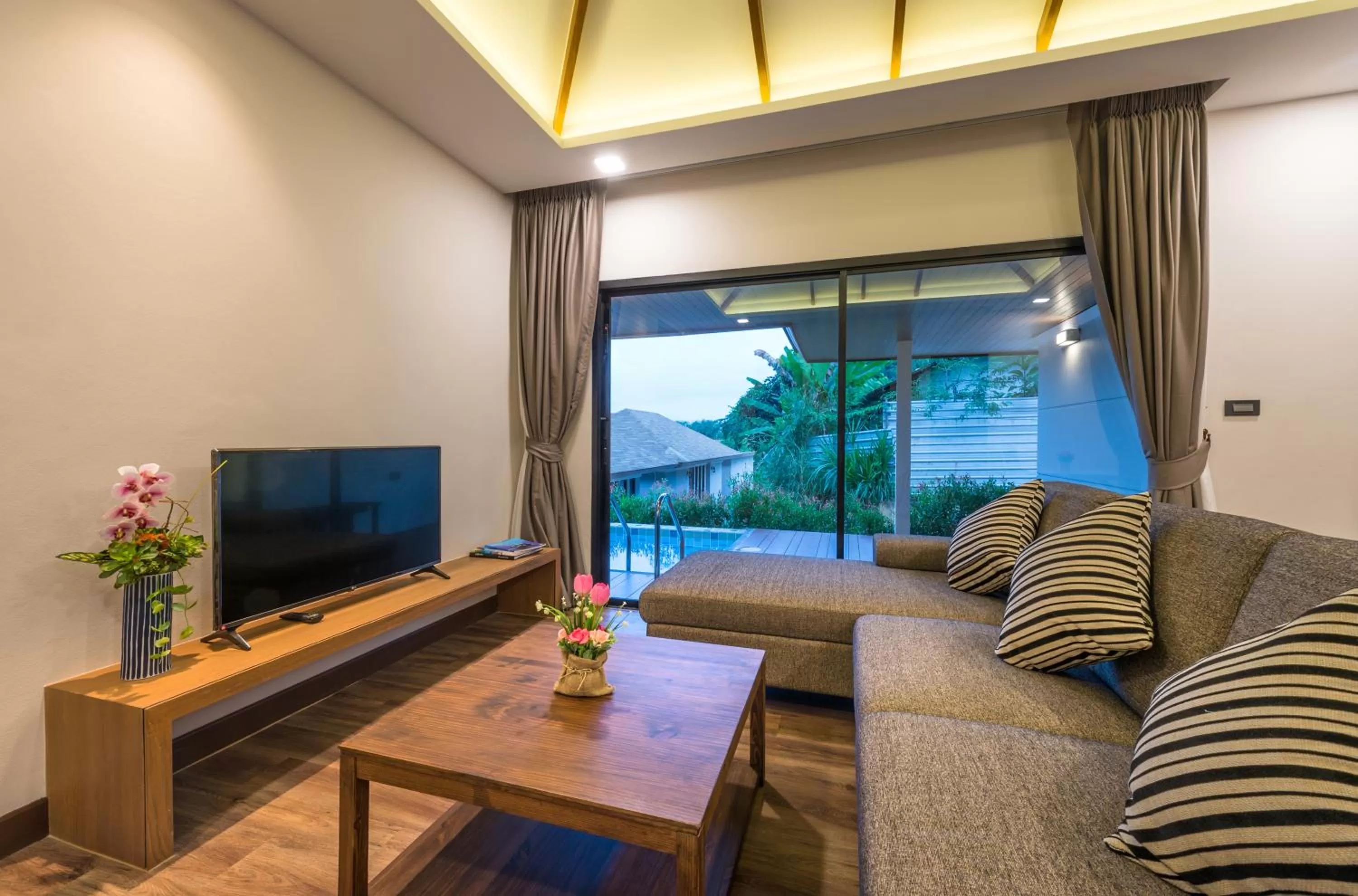 TV and multimedia in Cher​mantra​ Aonang​ Resort & Pool​ Suite