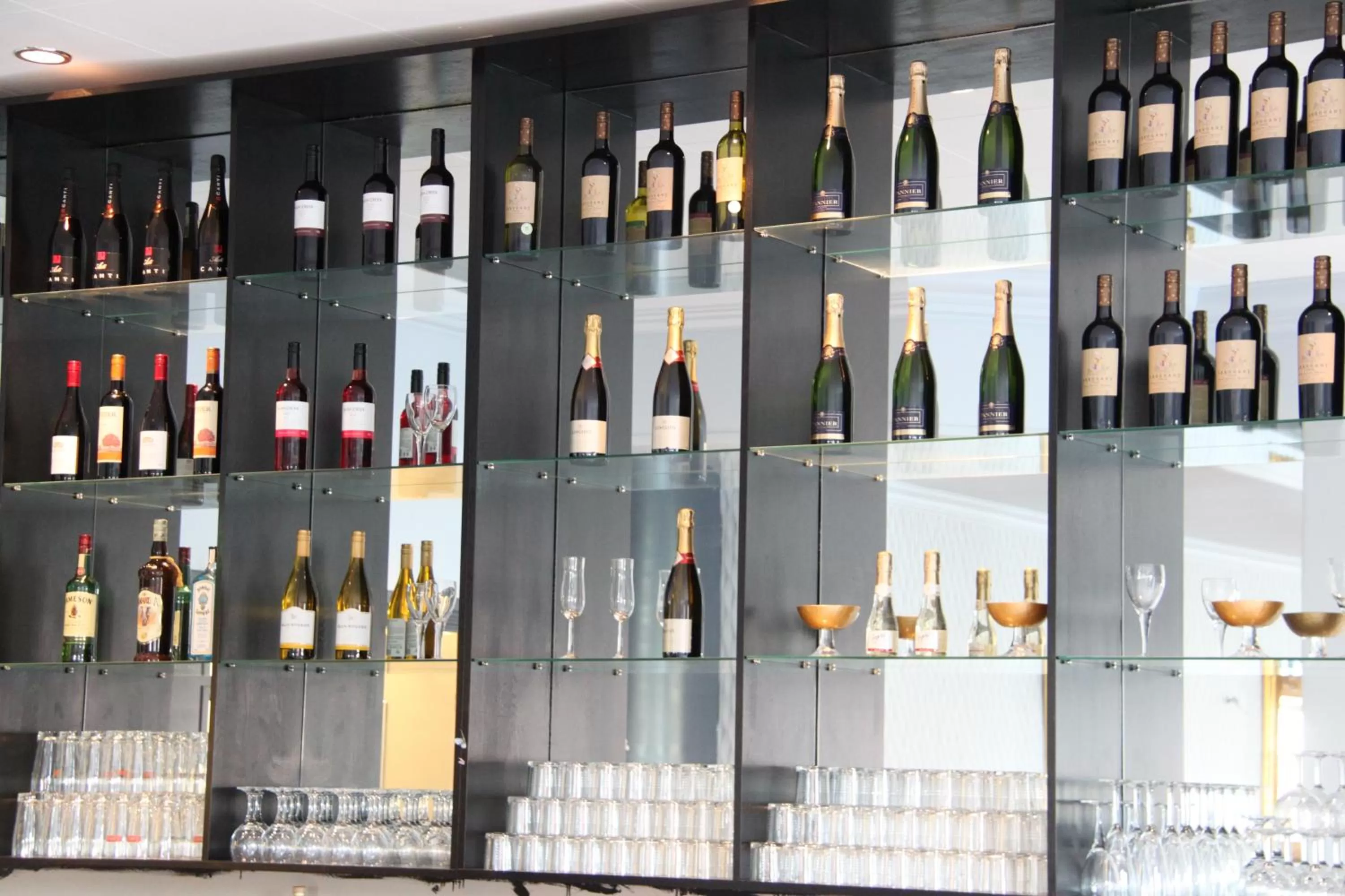 Lounge or bar in Grand Hotel Jonkoping, BW Signature Collection