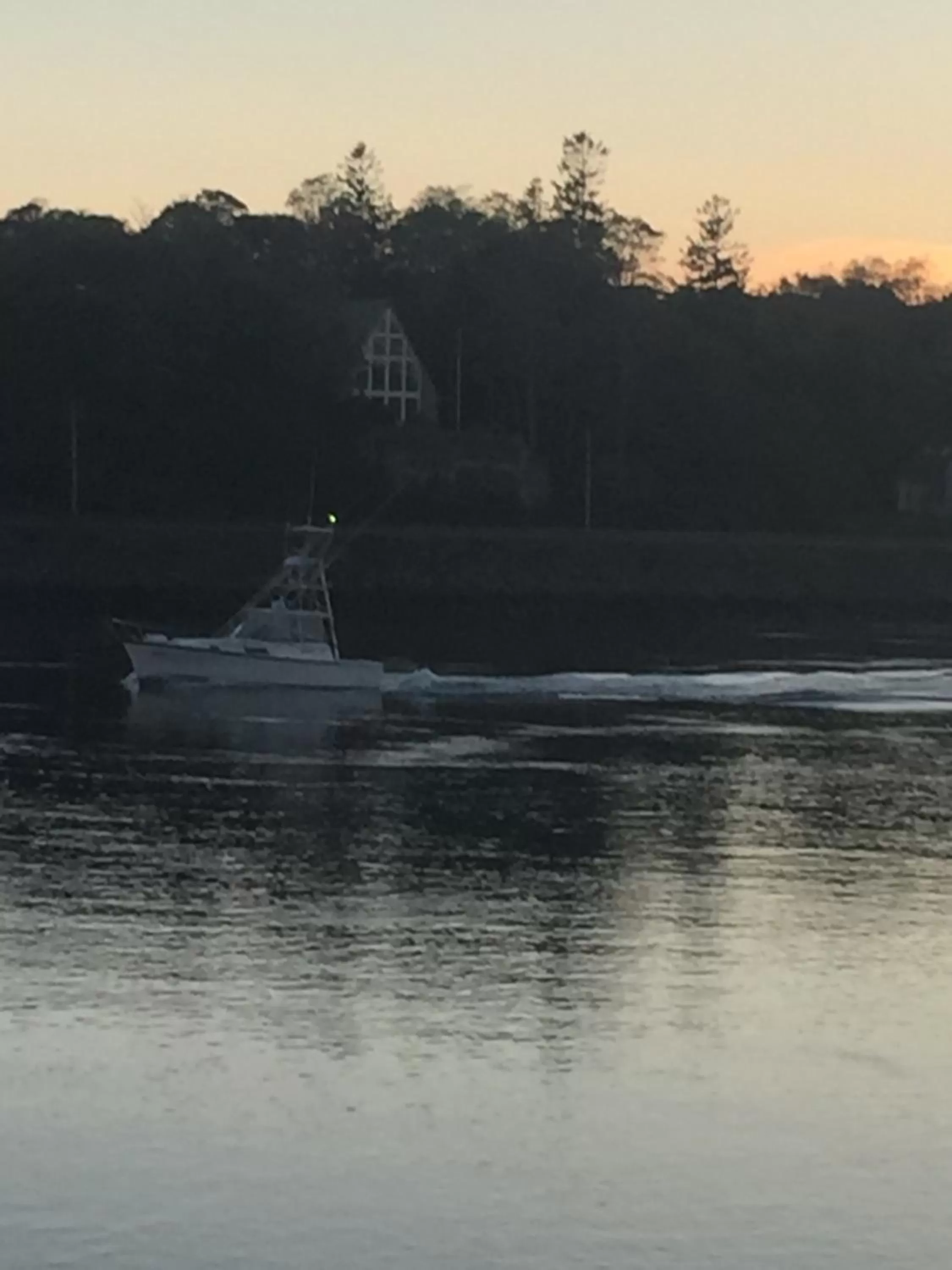 Inn 38 Oak Bluff Circle