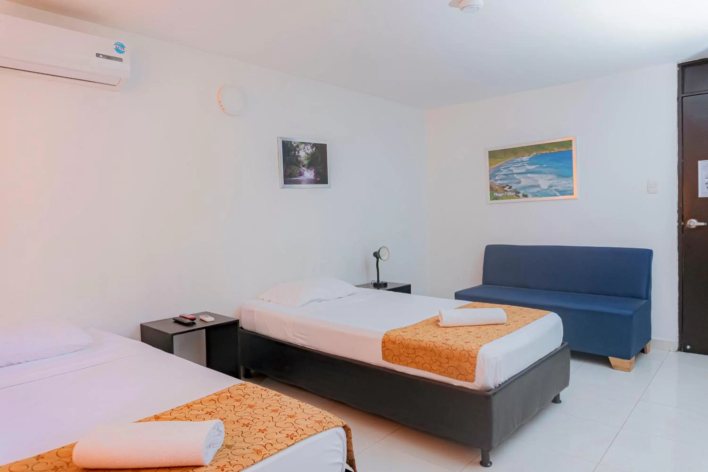 Bedroom, Bed in HOTEL SOL INN SANTA Marta