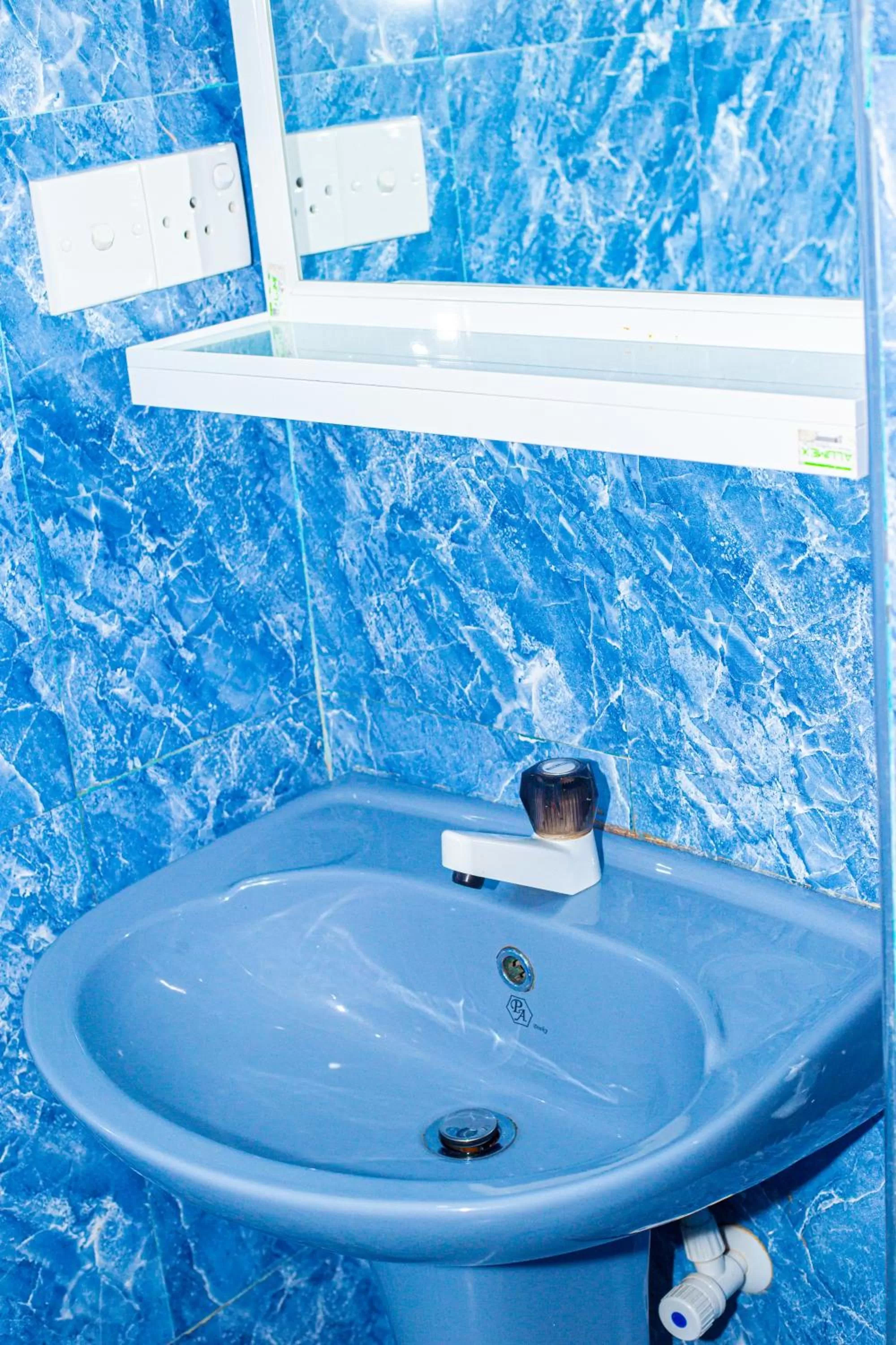 Toilet in Surasa Beach Resort