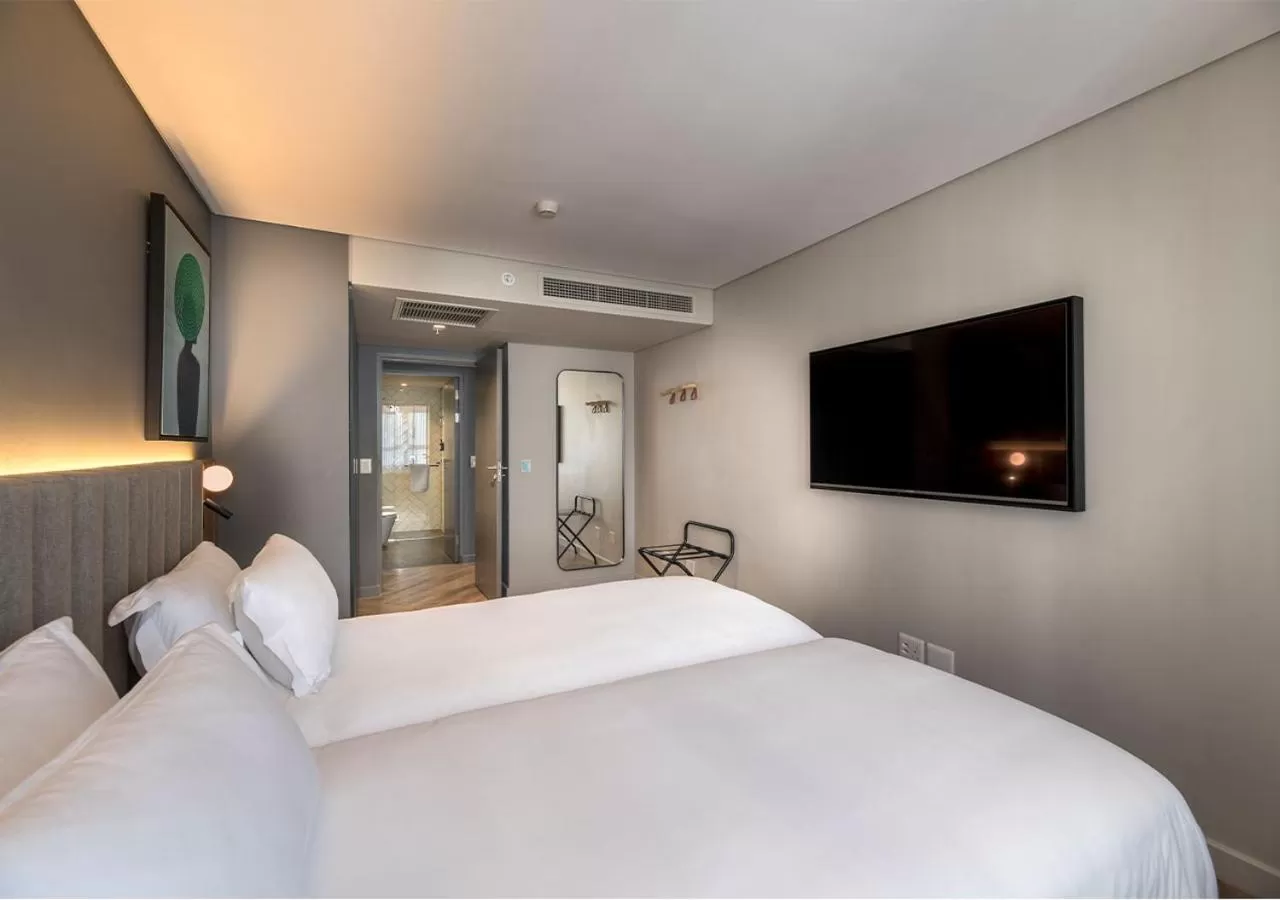 Bedroom, Bed in The Rockefeller Hotel by NEWMARK