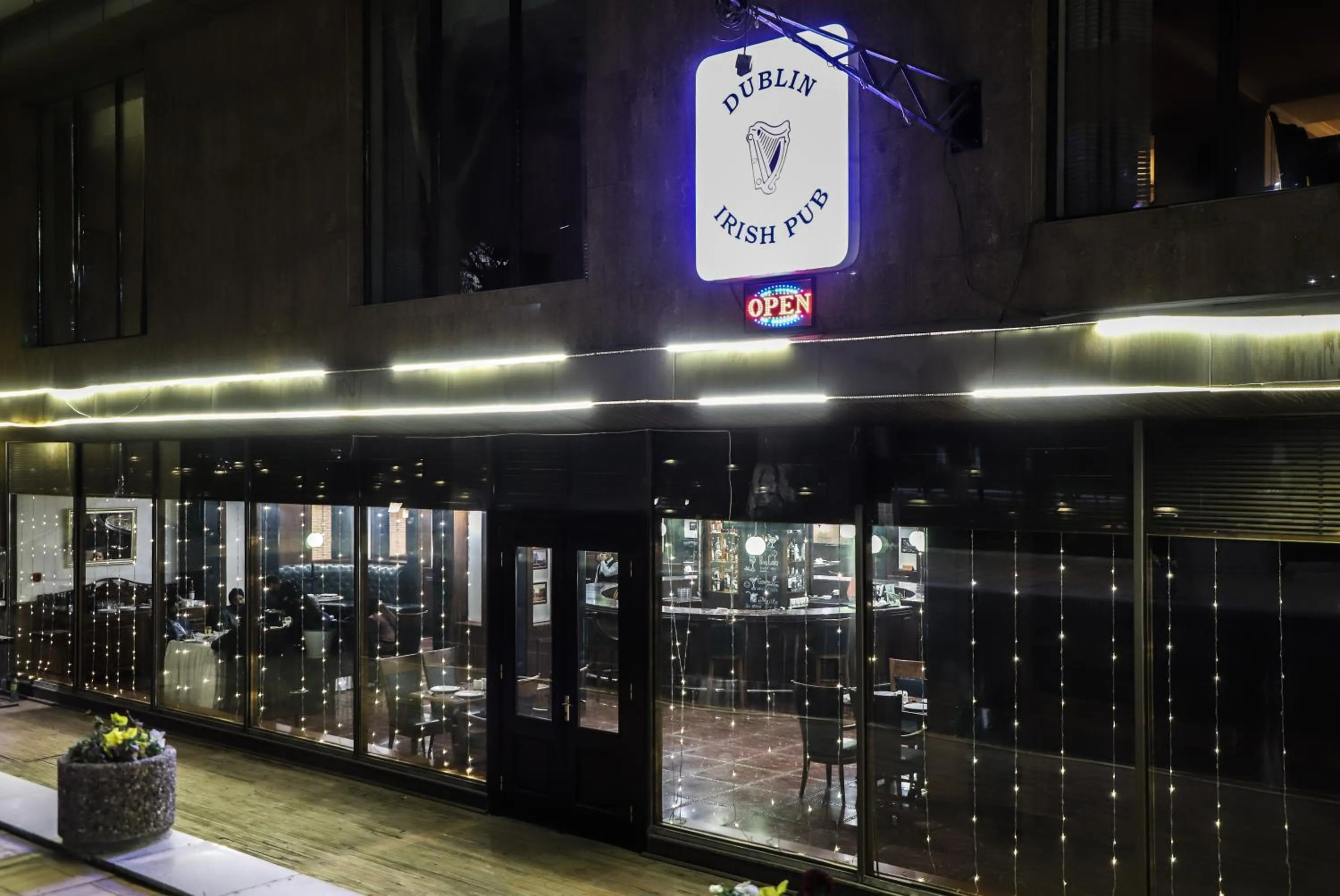 Lounge or bar in Ramada by Wyndham Tashkent