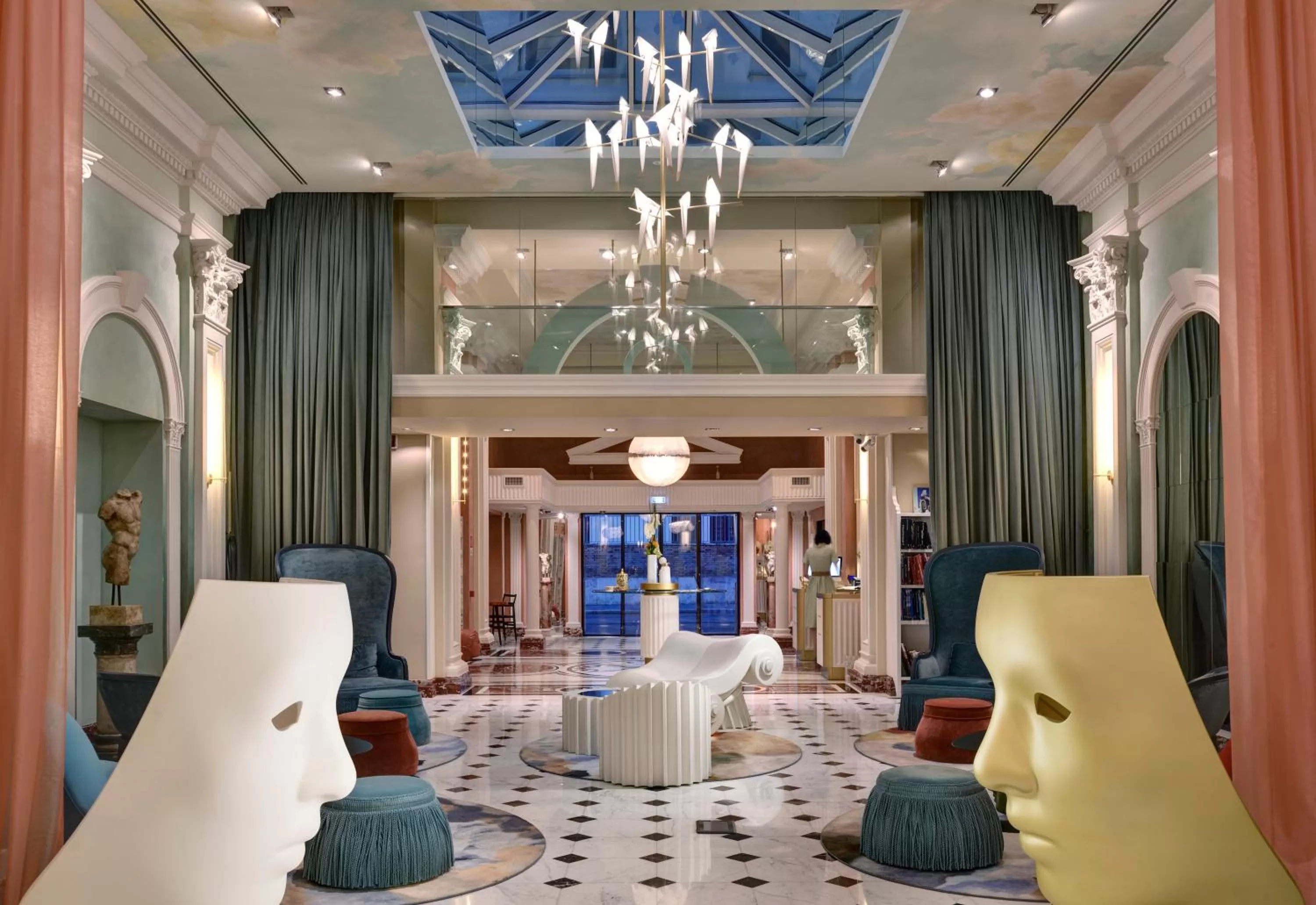 Lobby or reception in Leon's Place Hotel In Rome