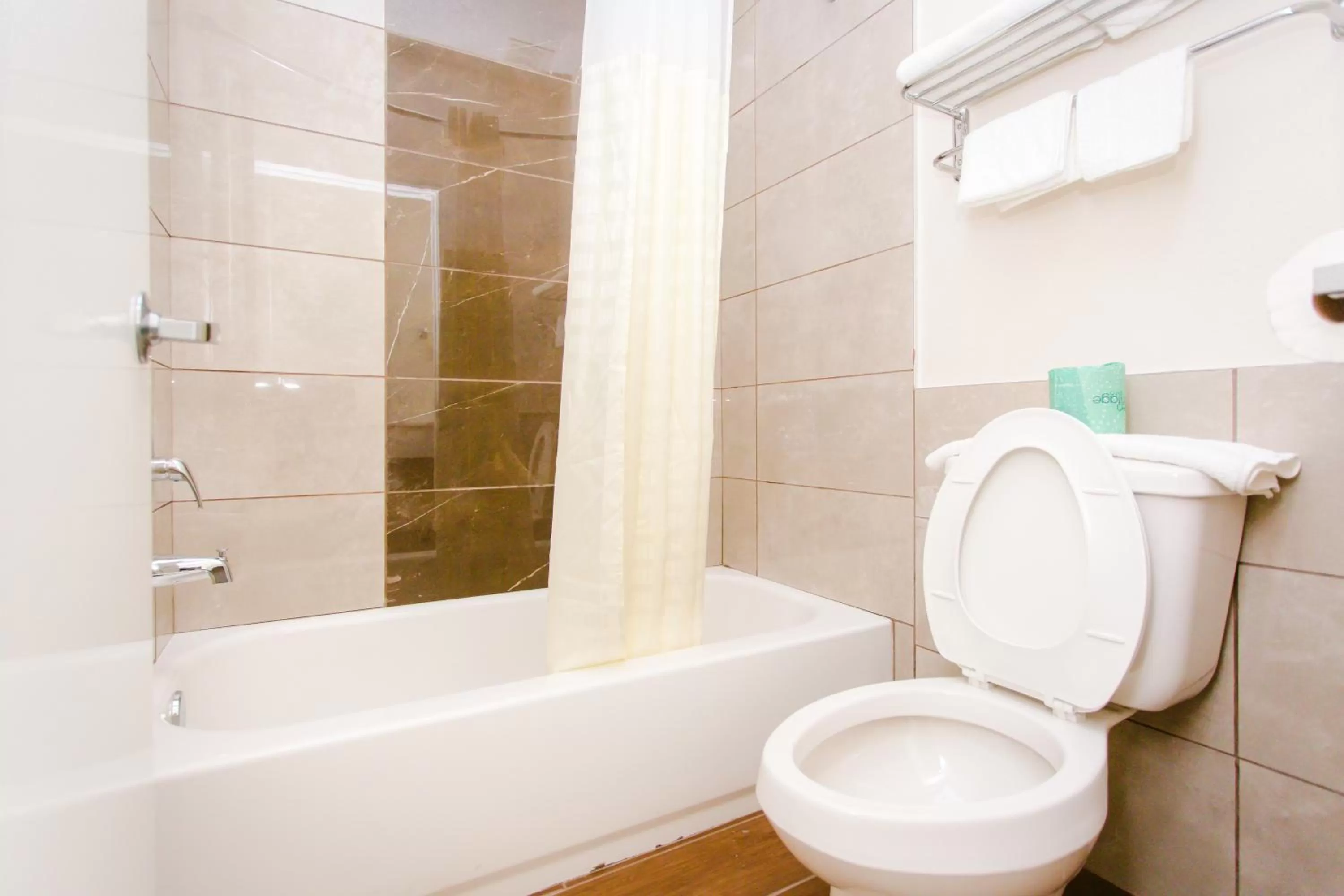 scottish inn & suites