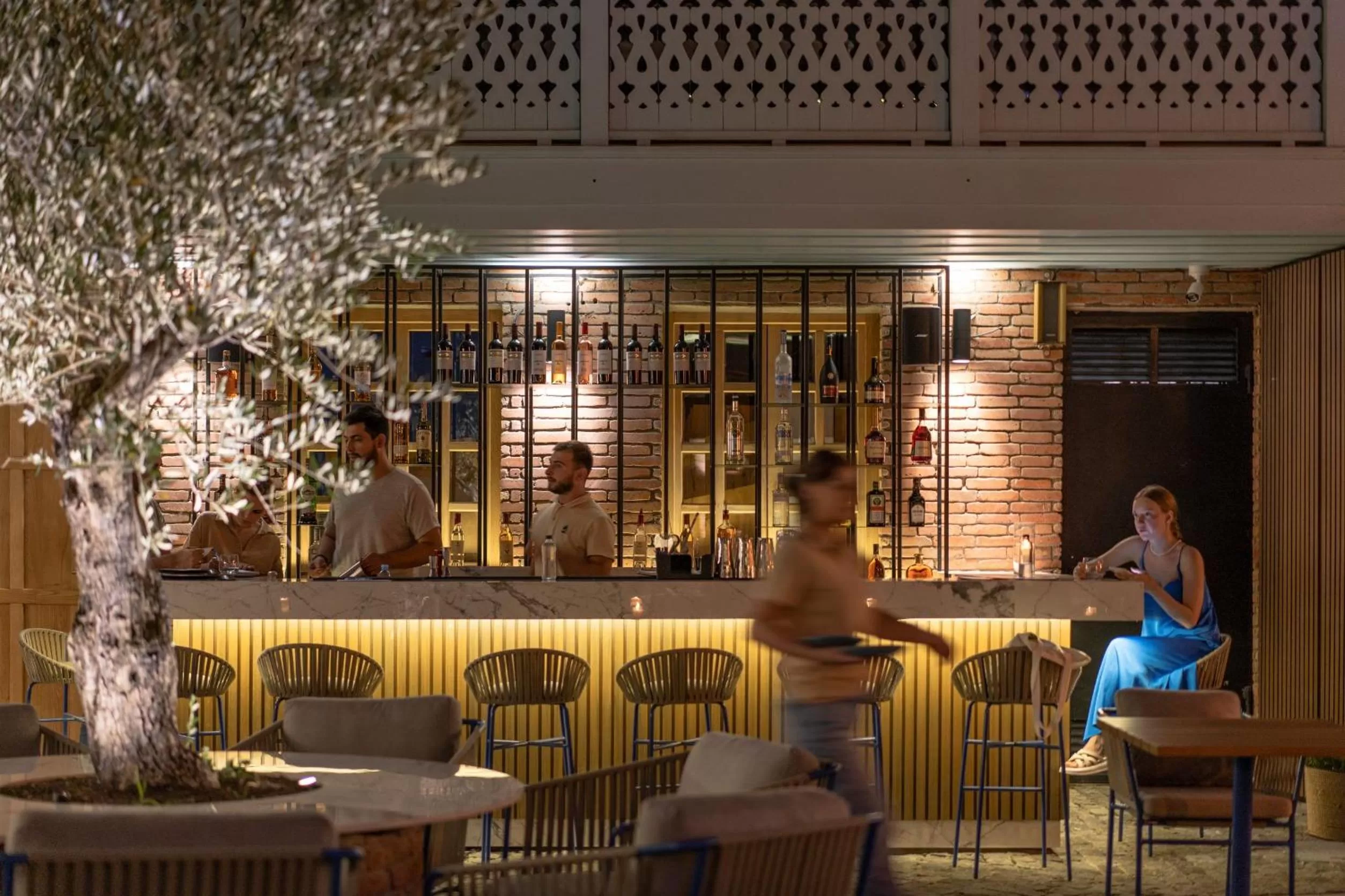 Restaurant/places to eat in The Blue Fox Hotel