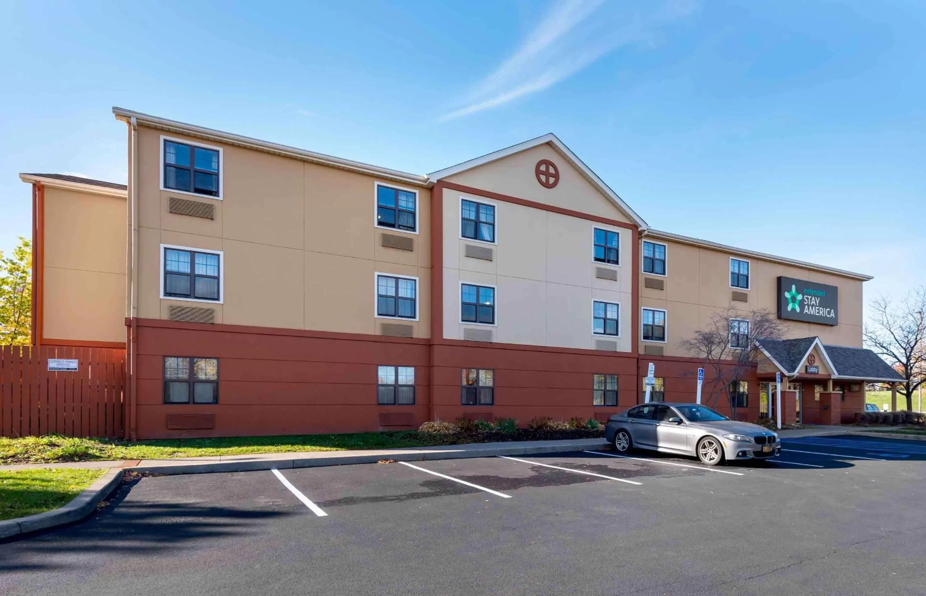 Property building in Extended Stay America Suites - Rochester - Henrietta