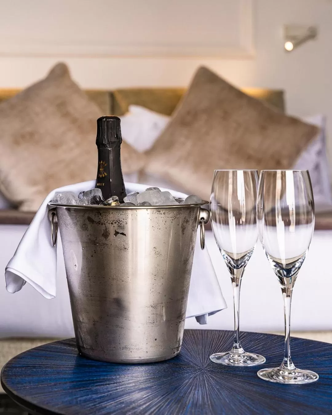 Drinks in Iniala Harbour House