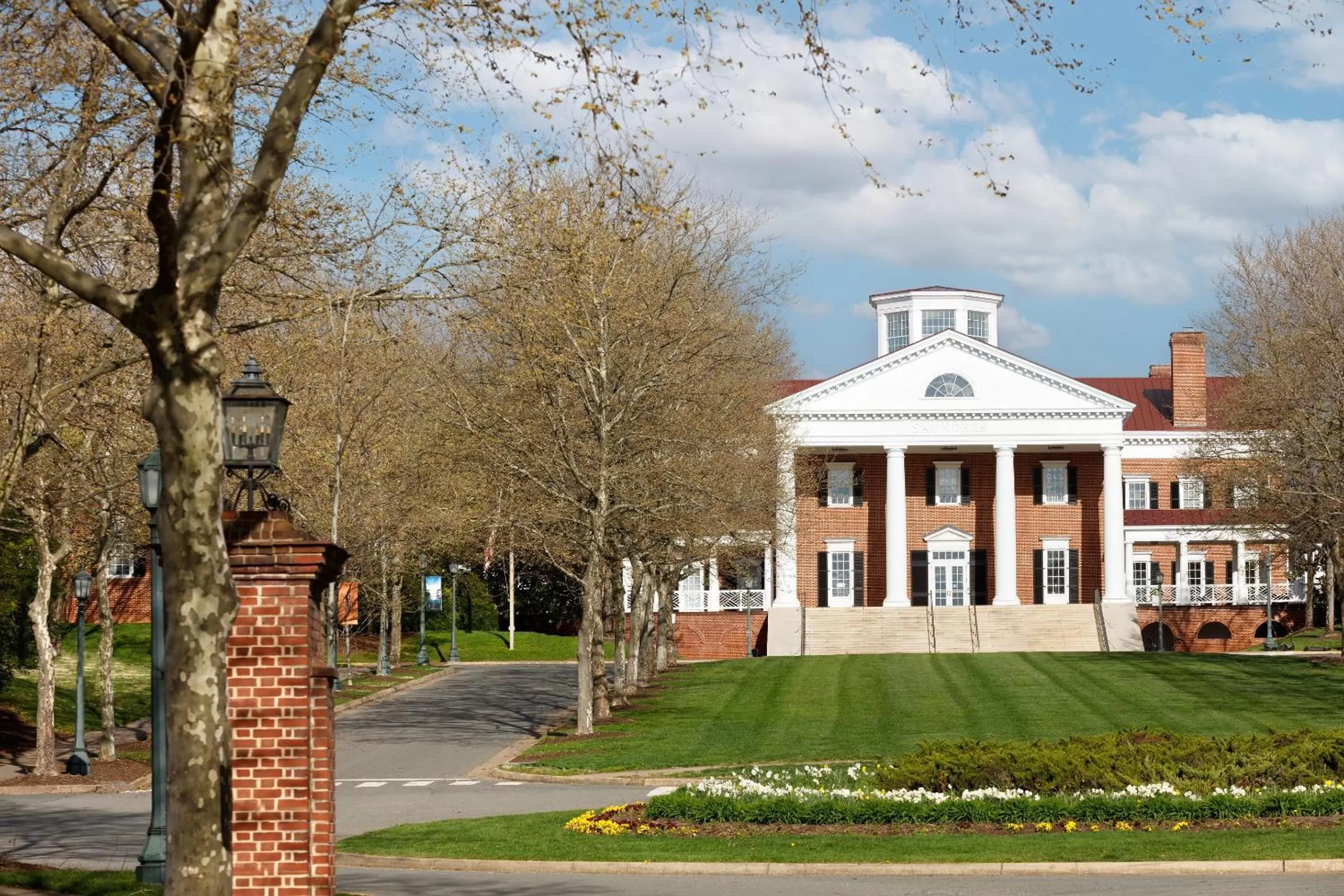 Property building in Kimpton - The Forum Hotel by IHG