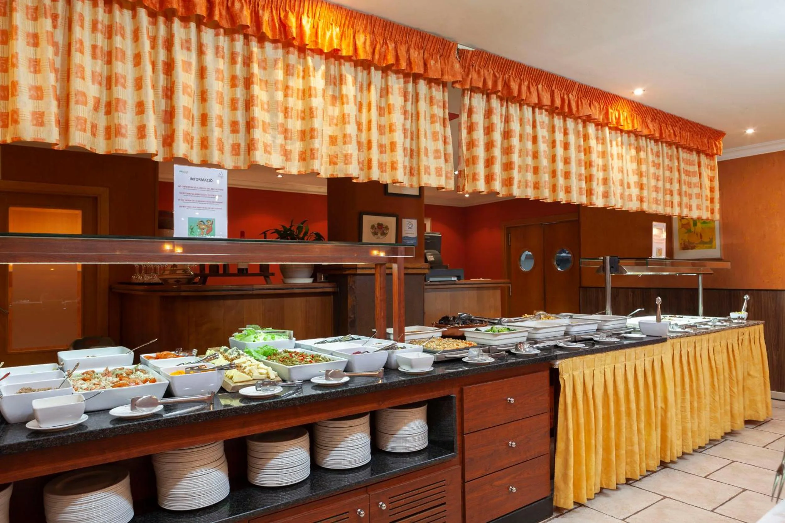 Restaurant/Places to Eat in Wuau! Hotel Segle XX