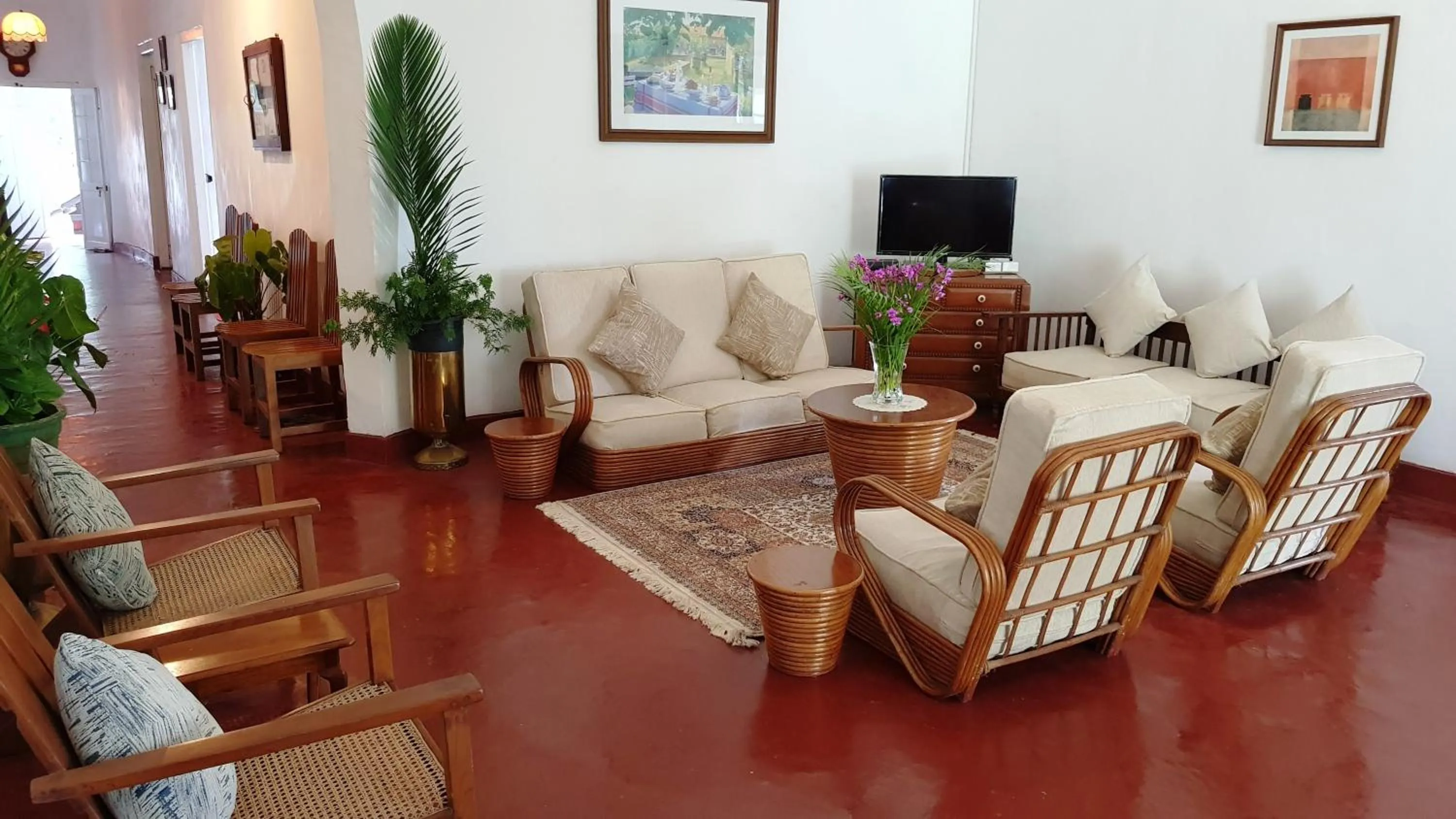 Living room in Hatale Tea Estate Bungalow
