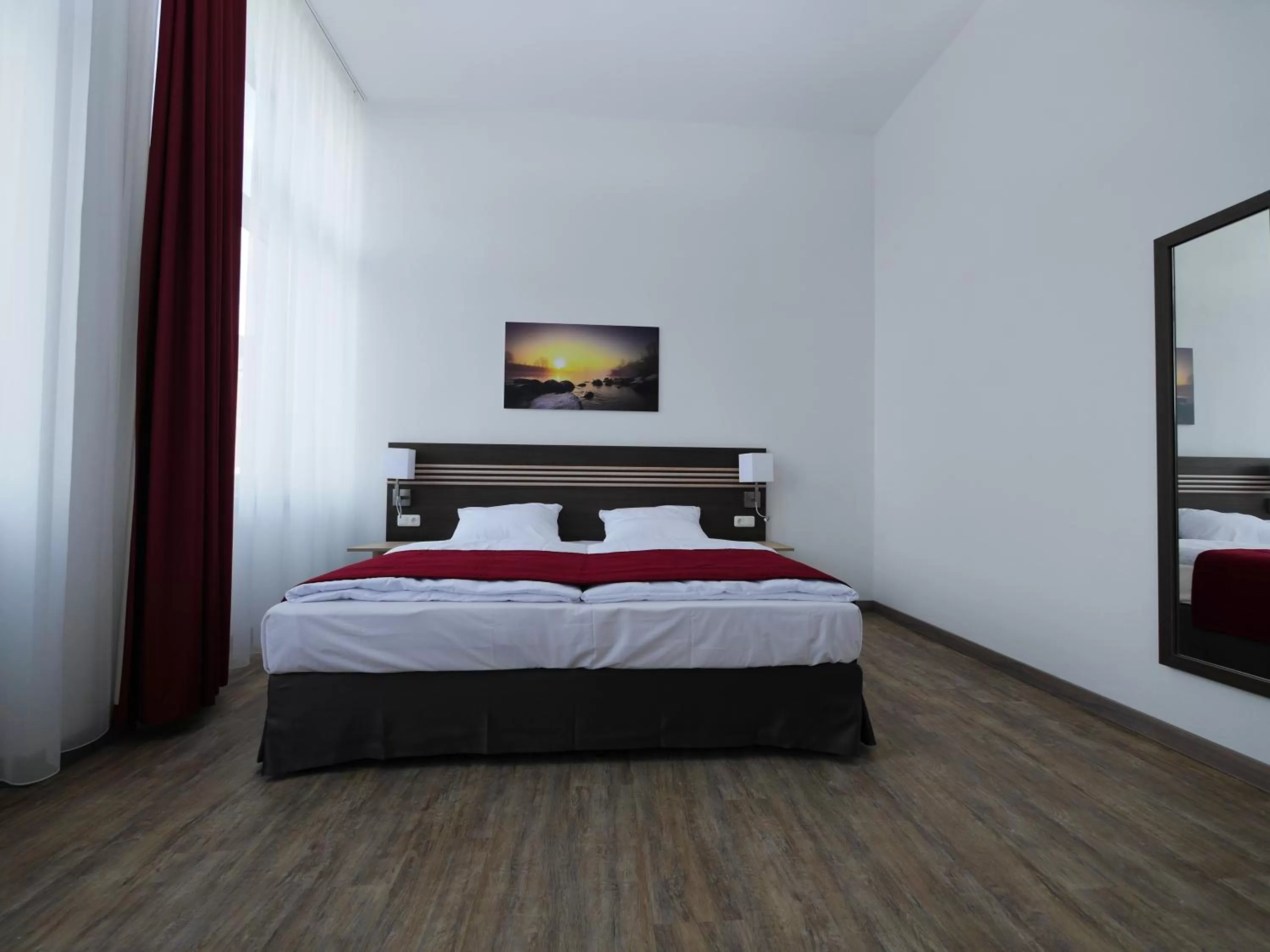 Bed in Ruhr Inn Hotel