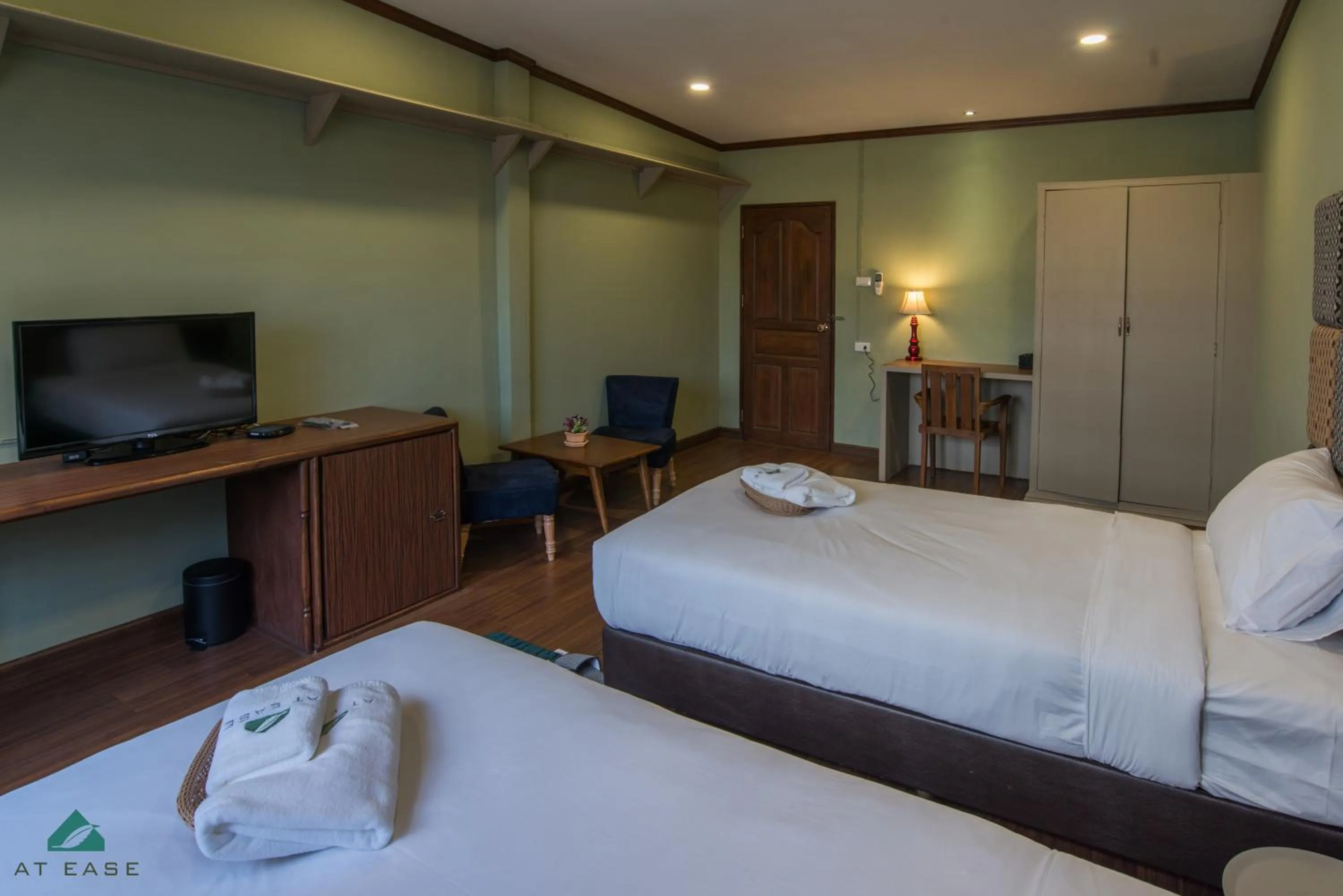 Bed in At Ease Bijou