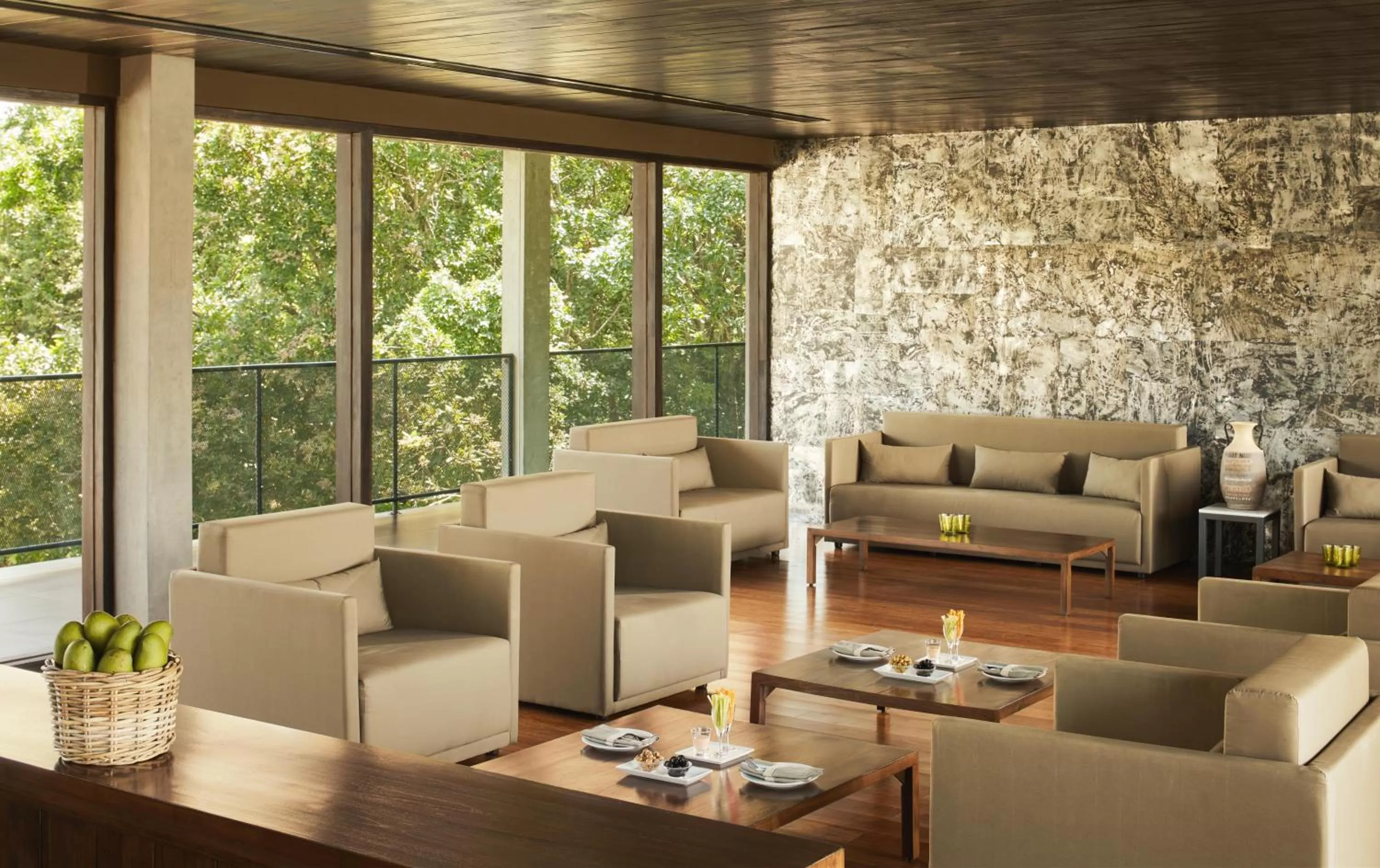 Lounge or bar in Jetwing Lake