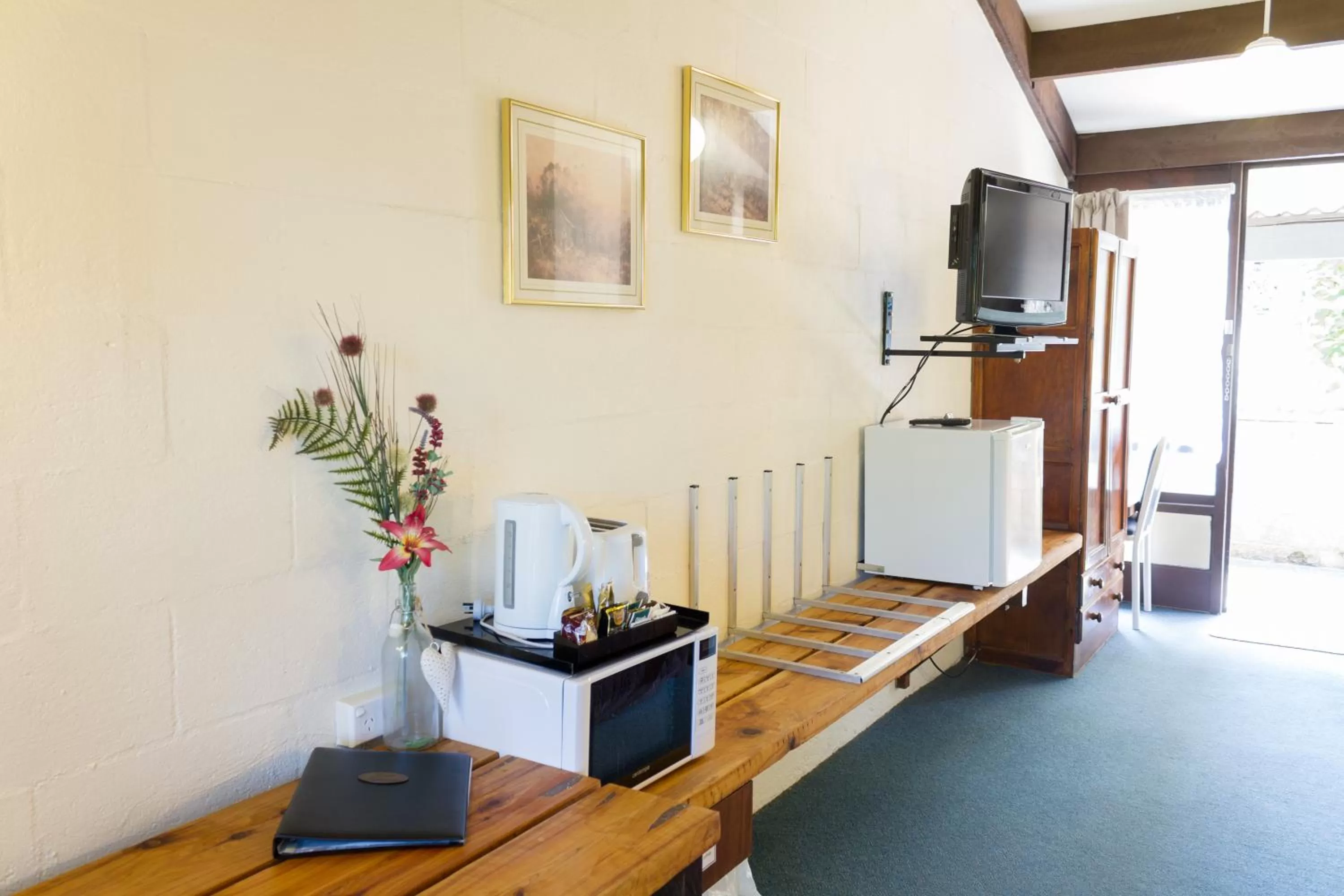 TV and multimedia in Blackheath Motor Inn