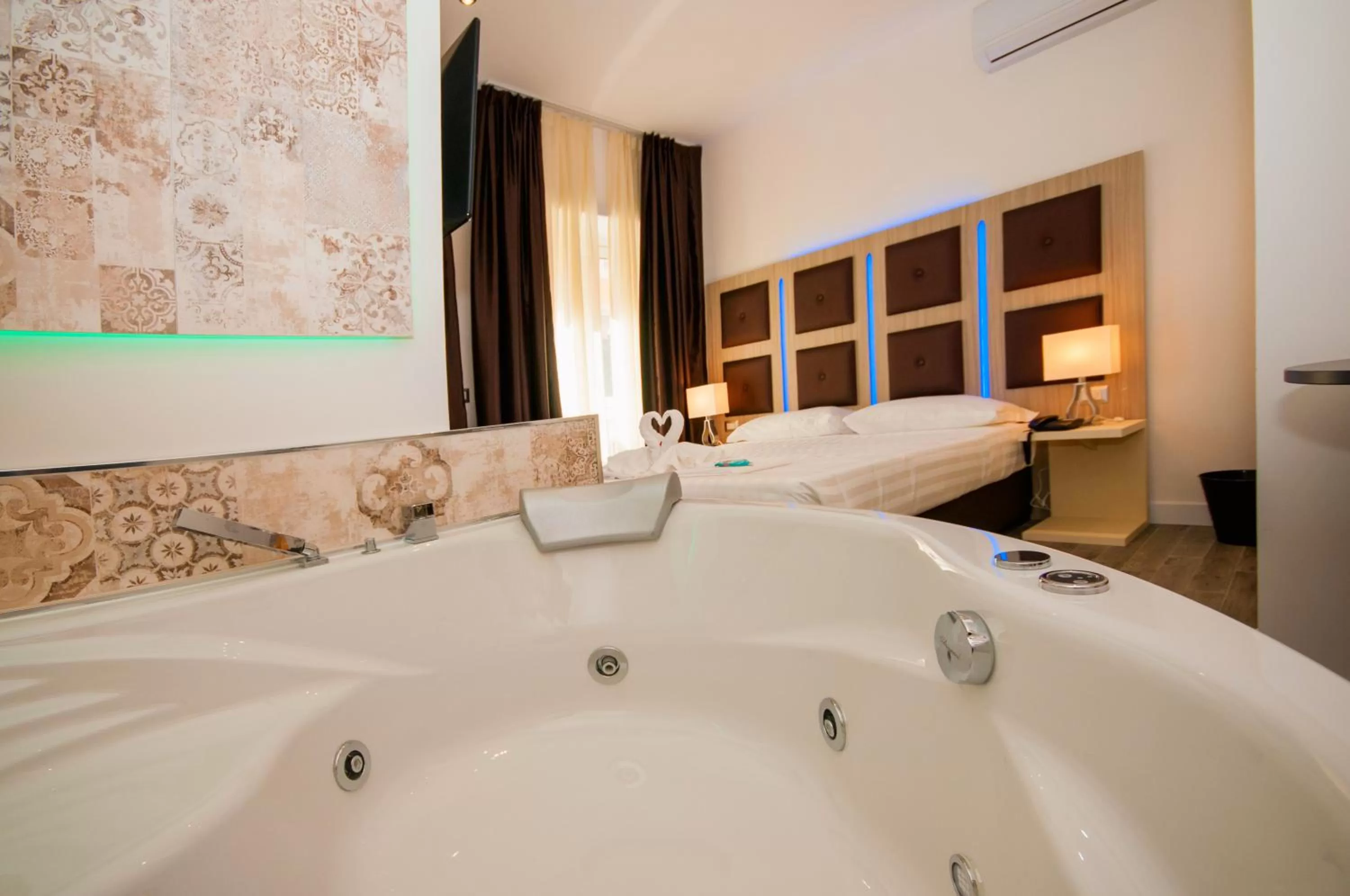 Photo of the whole room, Bathroom in Vatican Relais Rome Suite