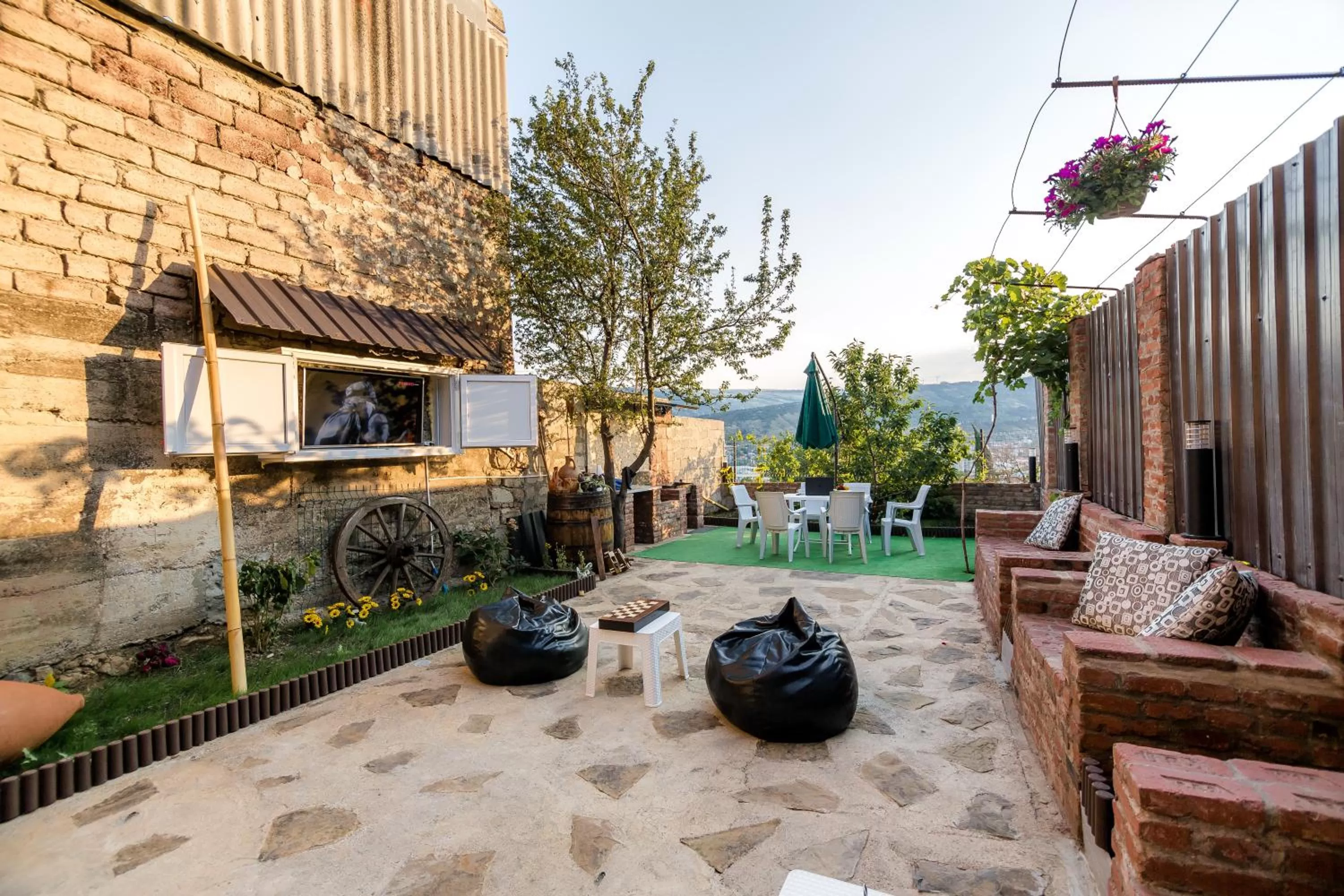 Facade/entrance in Ma Xata