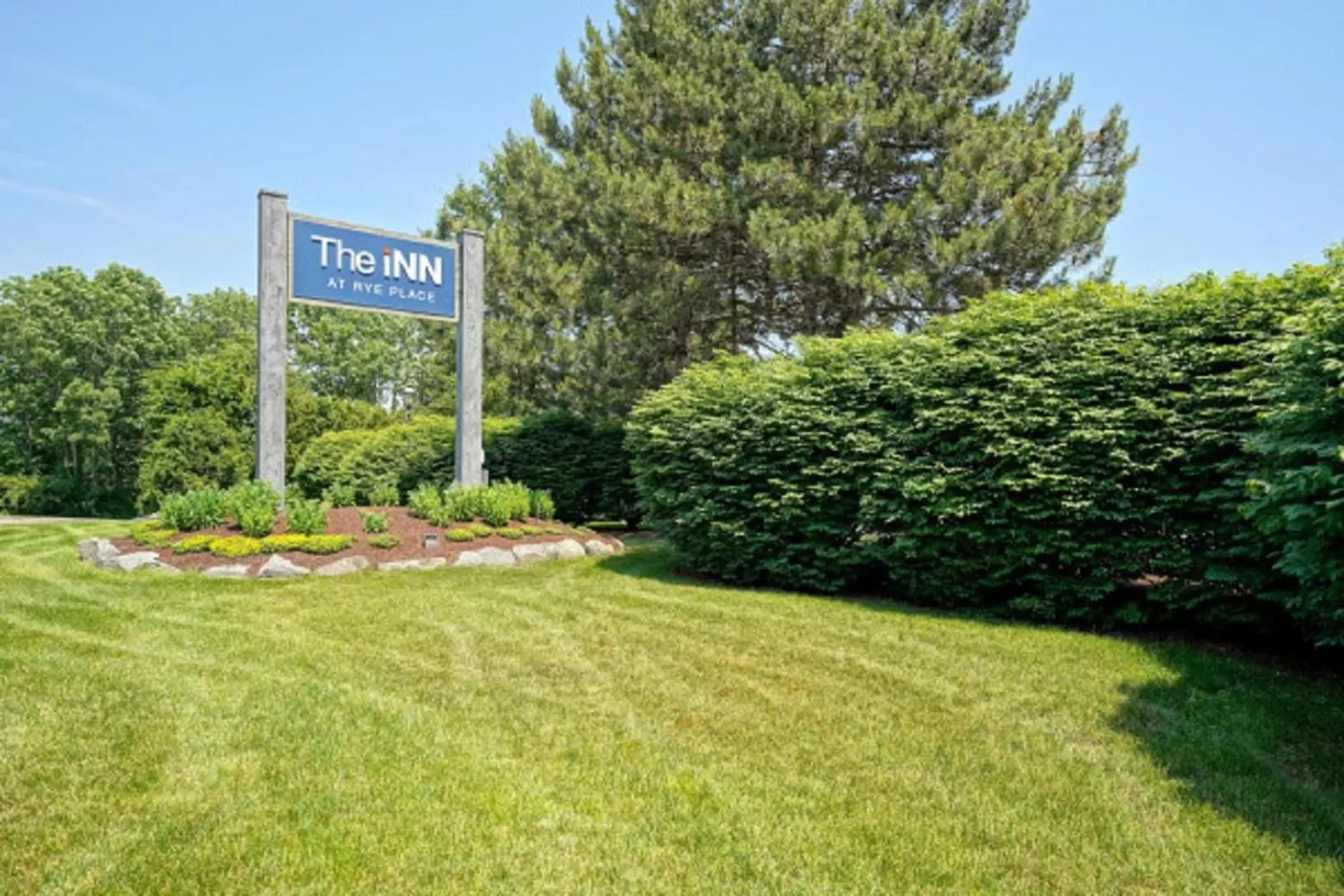 Facade/entrance in The Inn at Rye Place